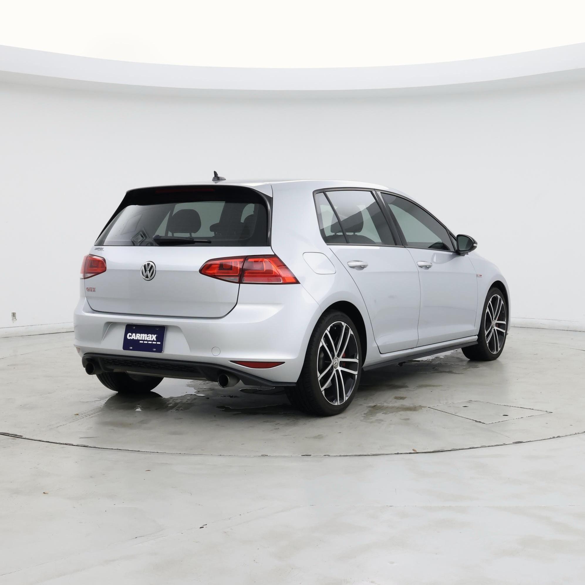 Thumbnail: 2017 Volkswagen Golf - 8