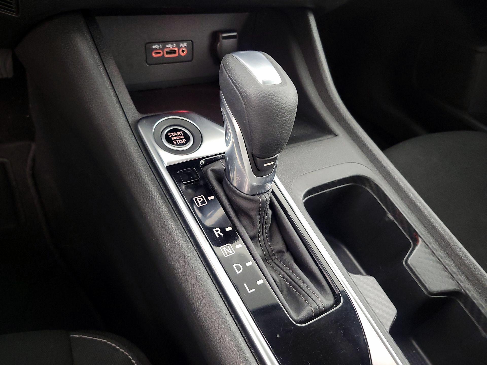 Thumbnail: 2020 Nissan Sentra - 17