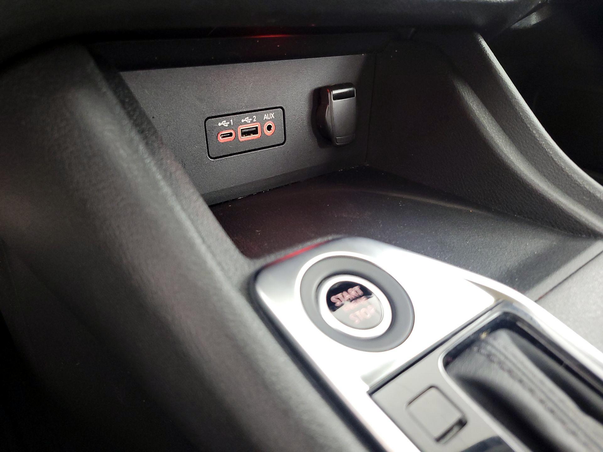 Thumbnail: 2020 Nissan Sentra - 18