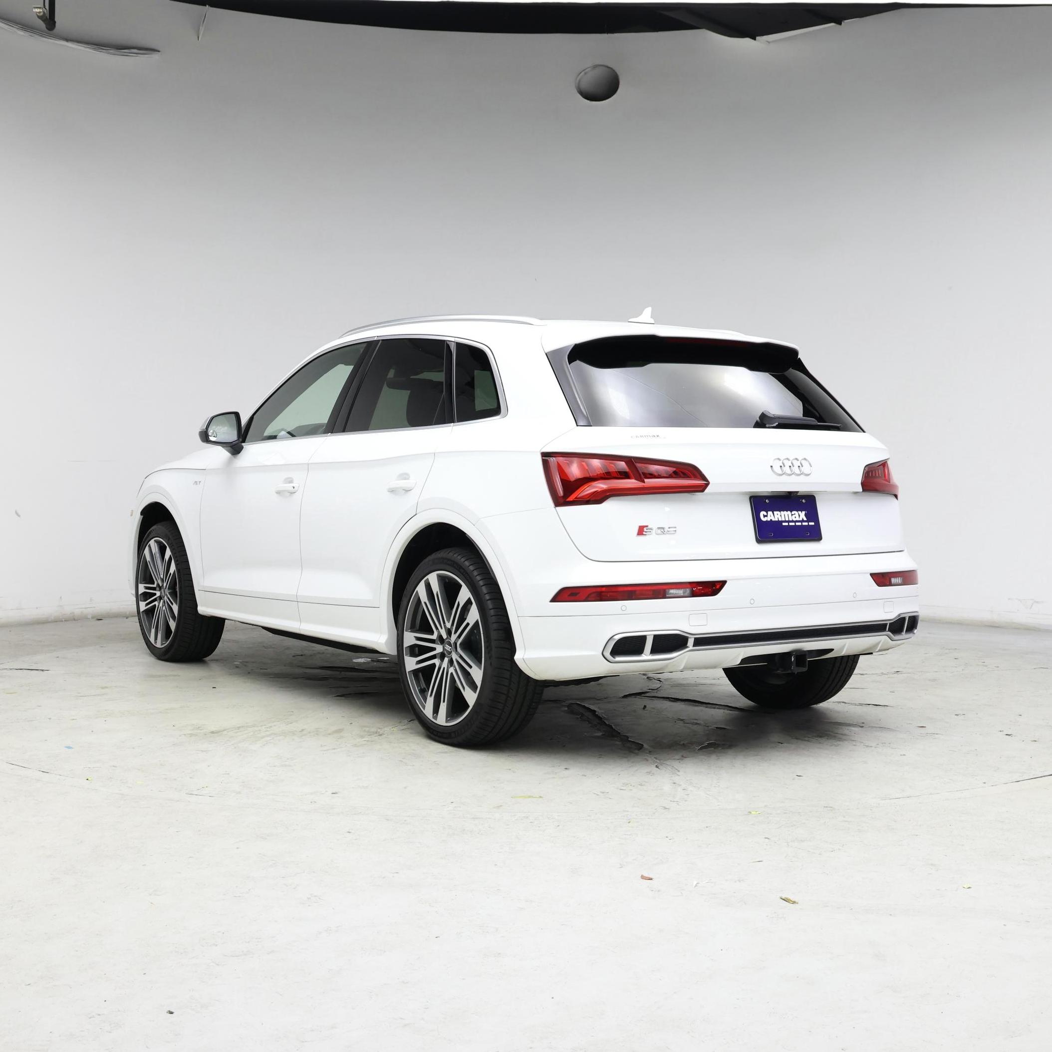 Thumbnail: 2018 Audi SQ5 - 2