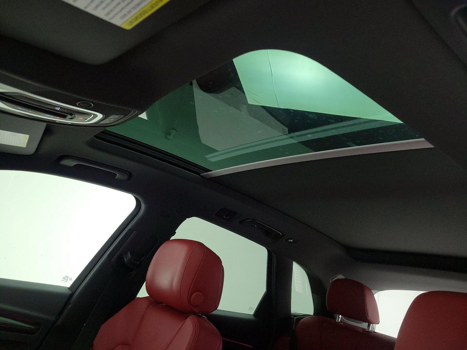 Thumbnail: 2018 Audi SQ5 - 20