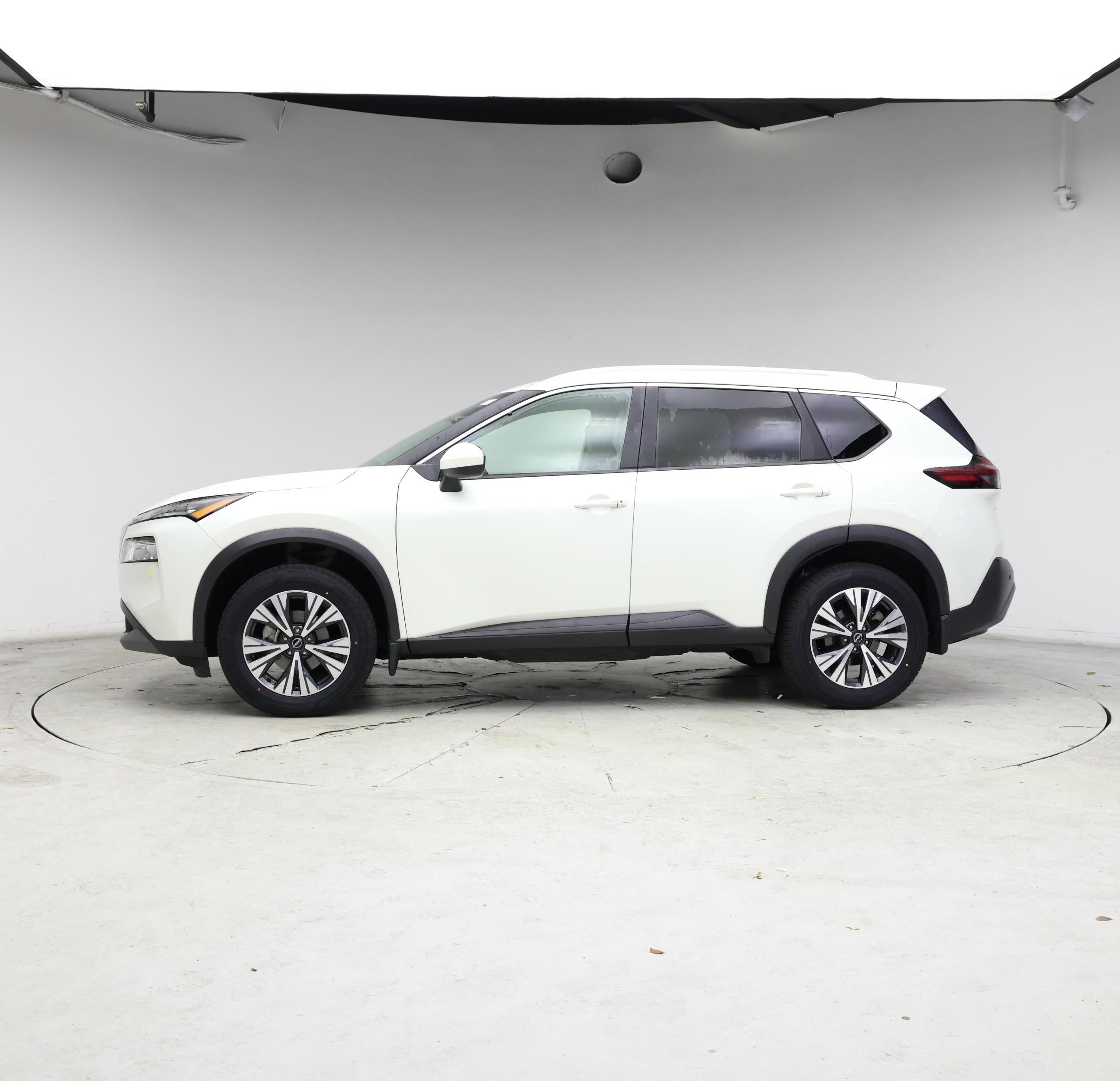 Thumbnail: 2023 Nissan Rogue - 3