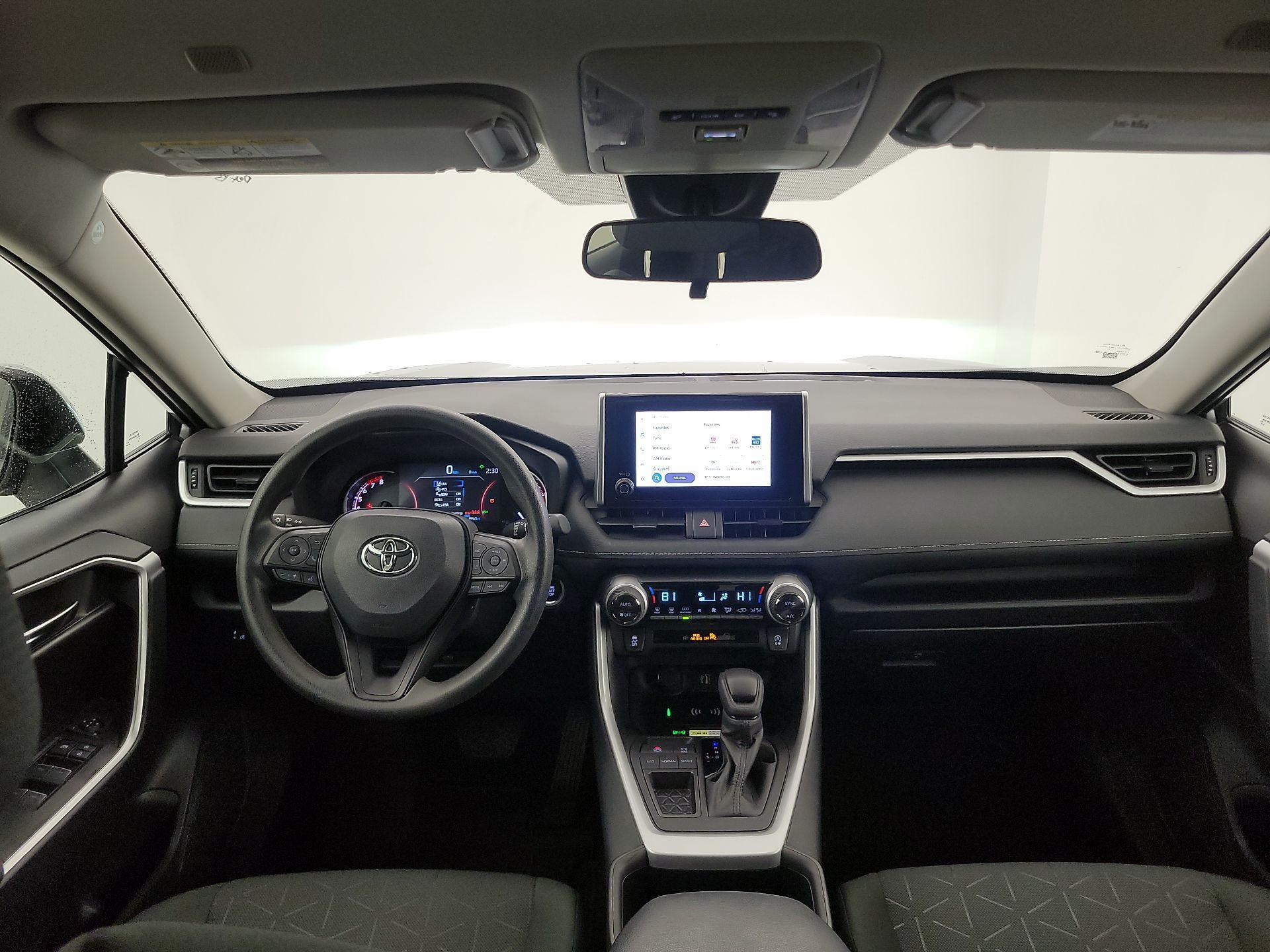 Thumbnail: 2024 Toyota RAV4 - 9