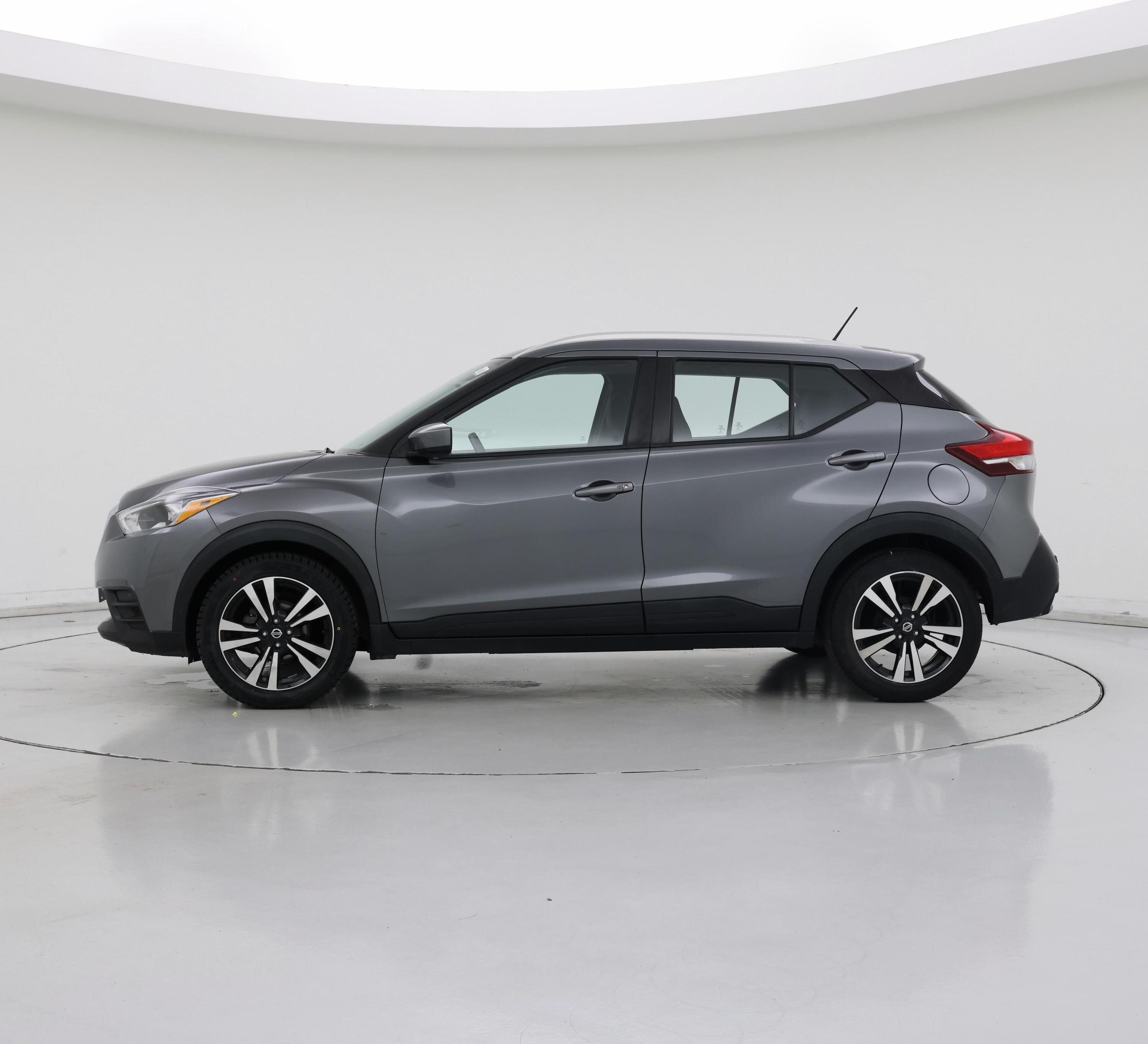 Thumbnail: 2020 Nissan Kicks - 3