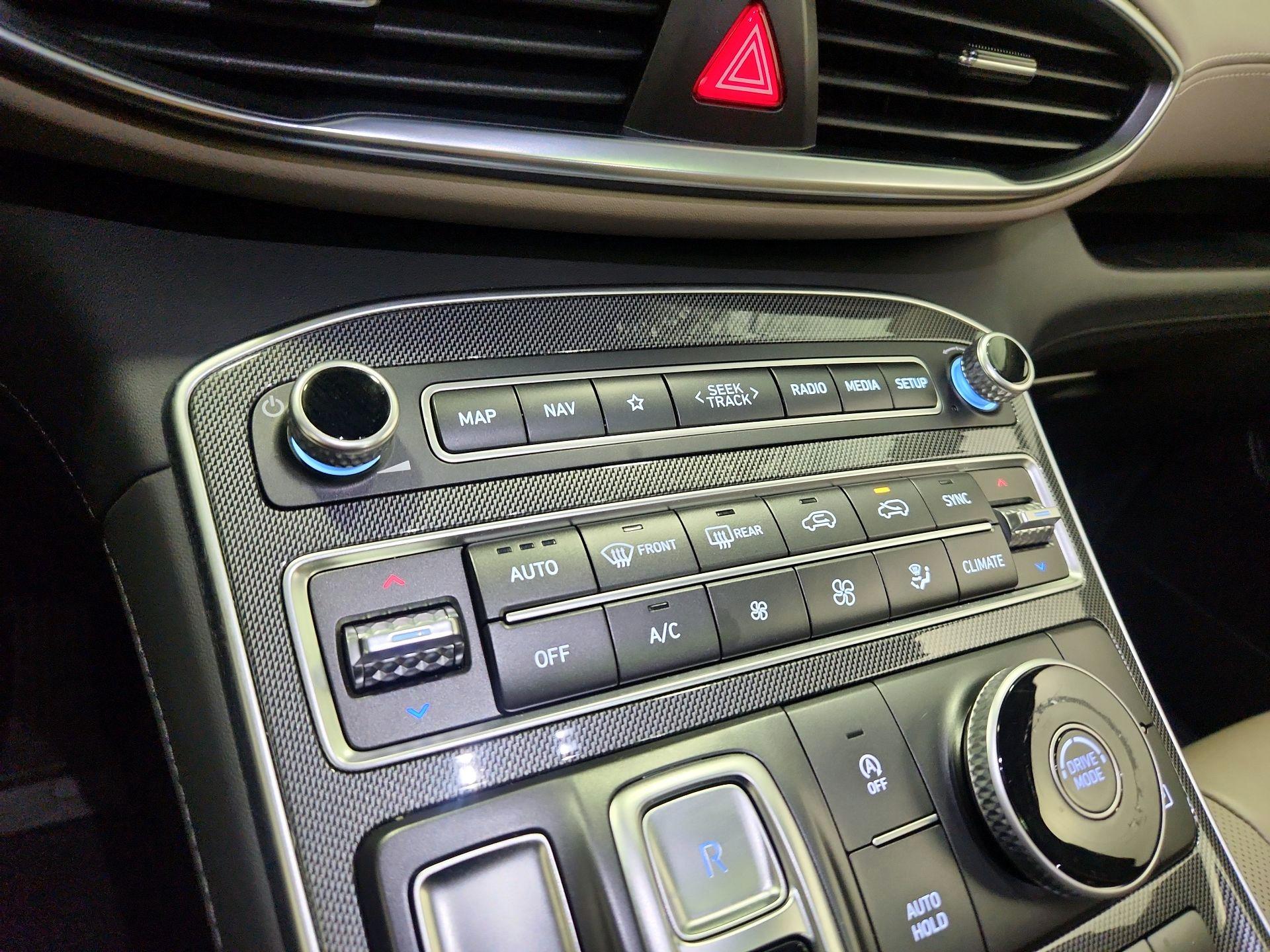 Thumbnail: 2022 Hyundai Santa Fe - 17