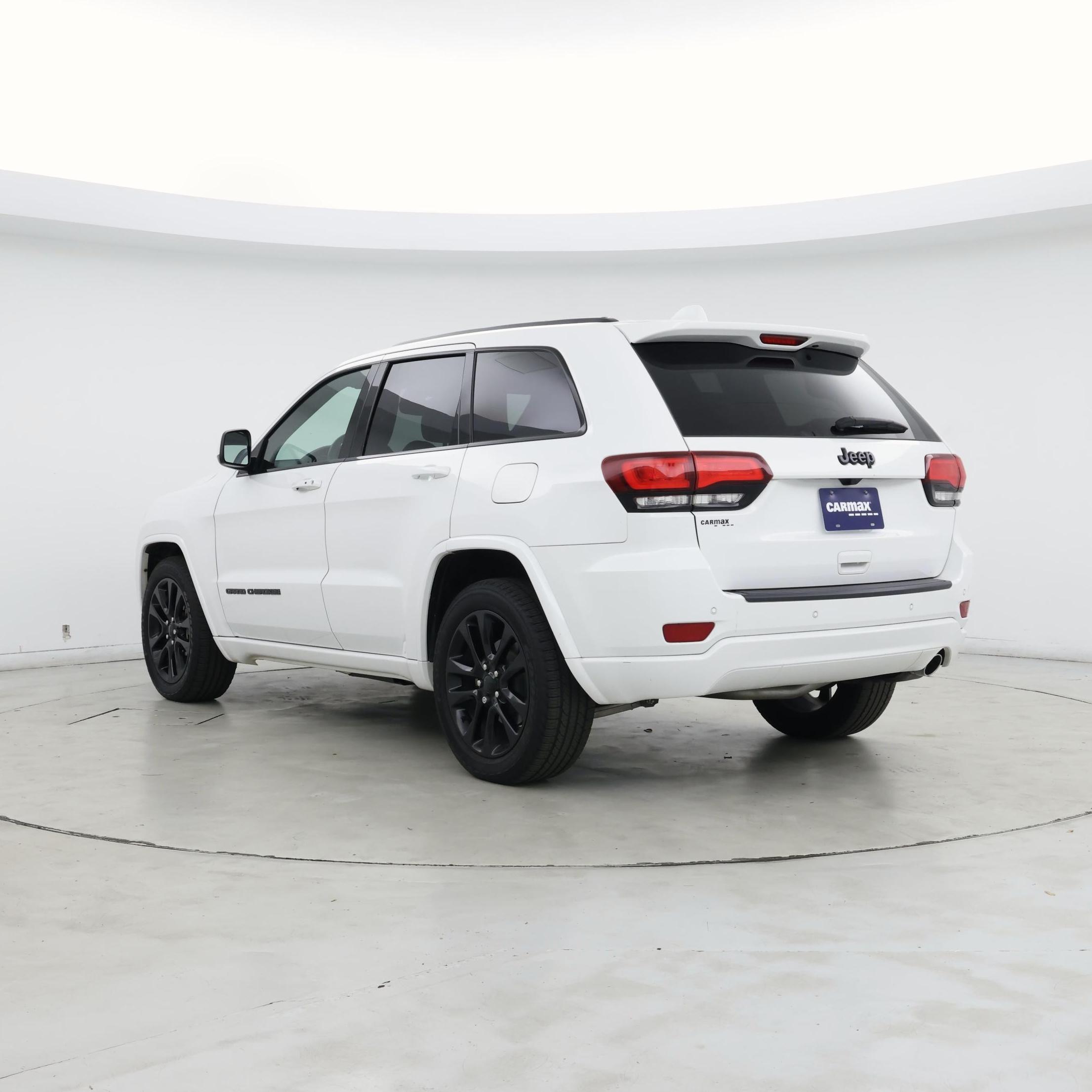 Thumbnail: 2019 Jeep Grand Cherokee - 2