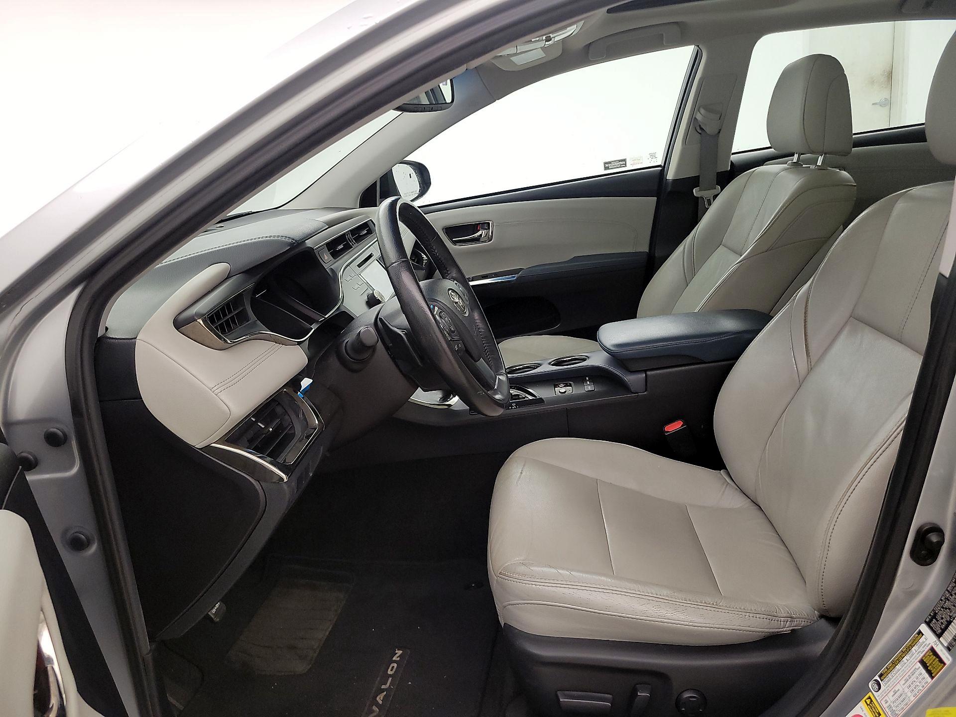 Thumbnail: 2015 Toyota Avalon - 11