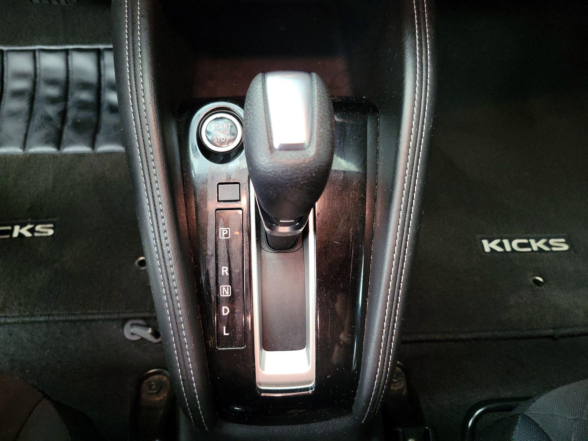 Thumbnail: 2019 Nissan Kicks - 17