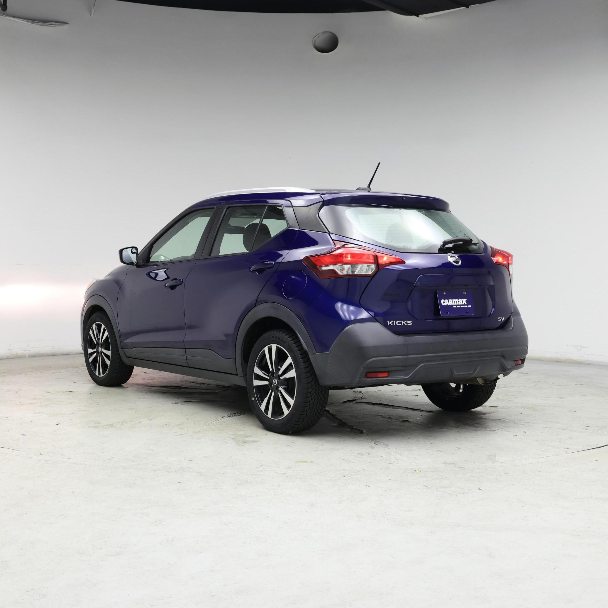 Thumbnail: 2019 Nissan Kicks - 2