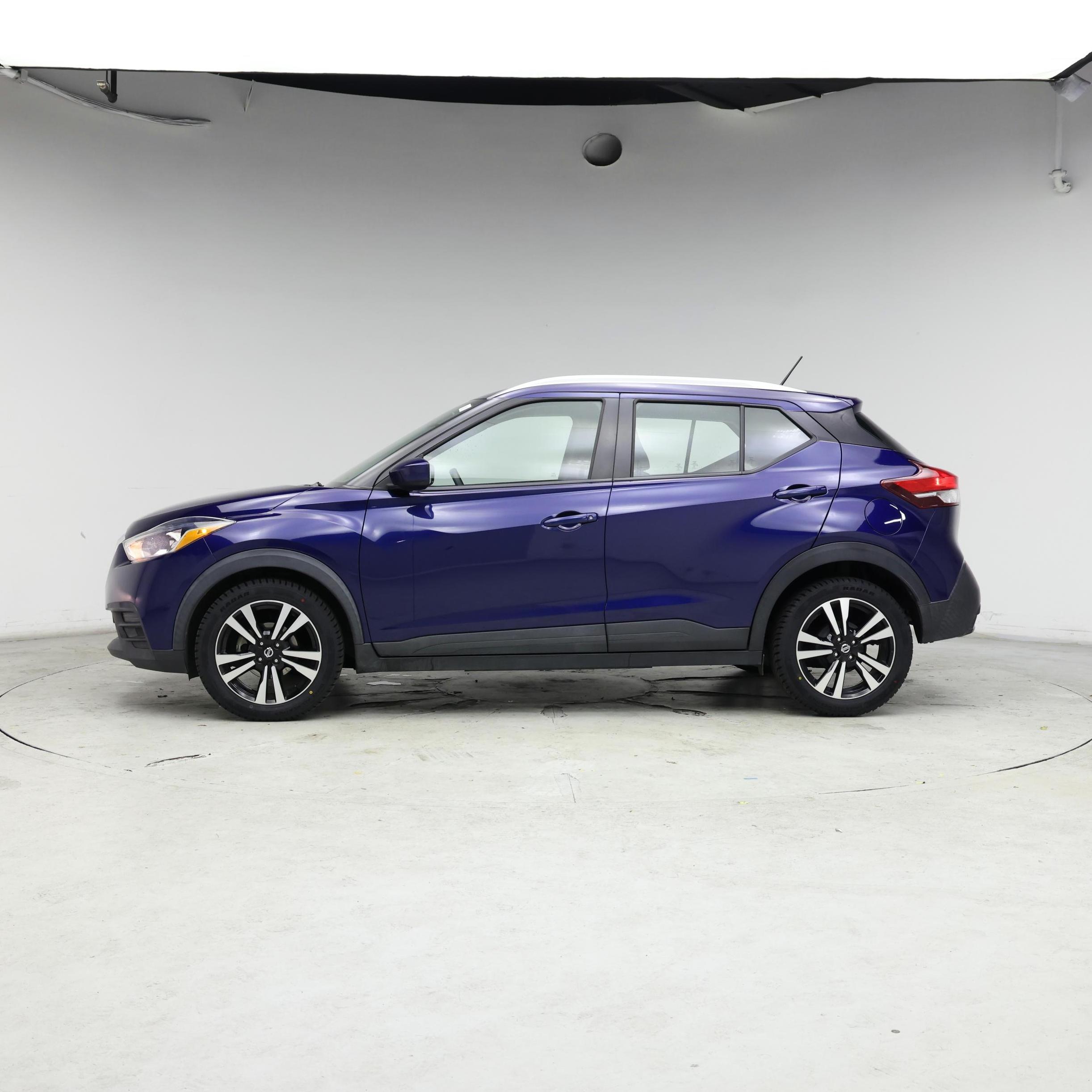 Thumbnail: 2019 Nissan Kicks - 3