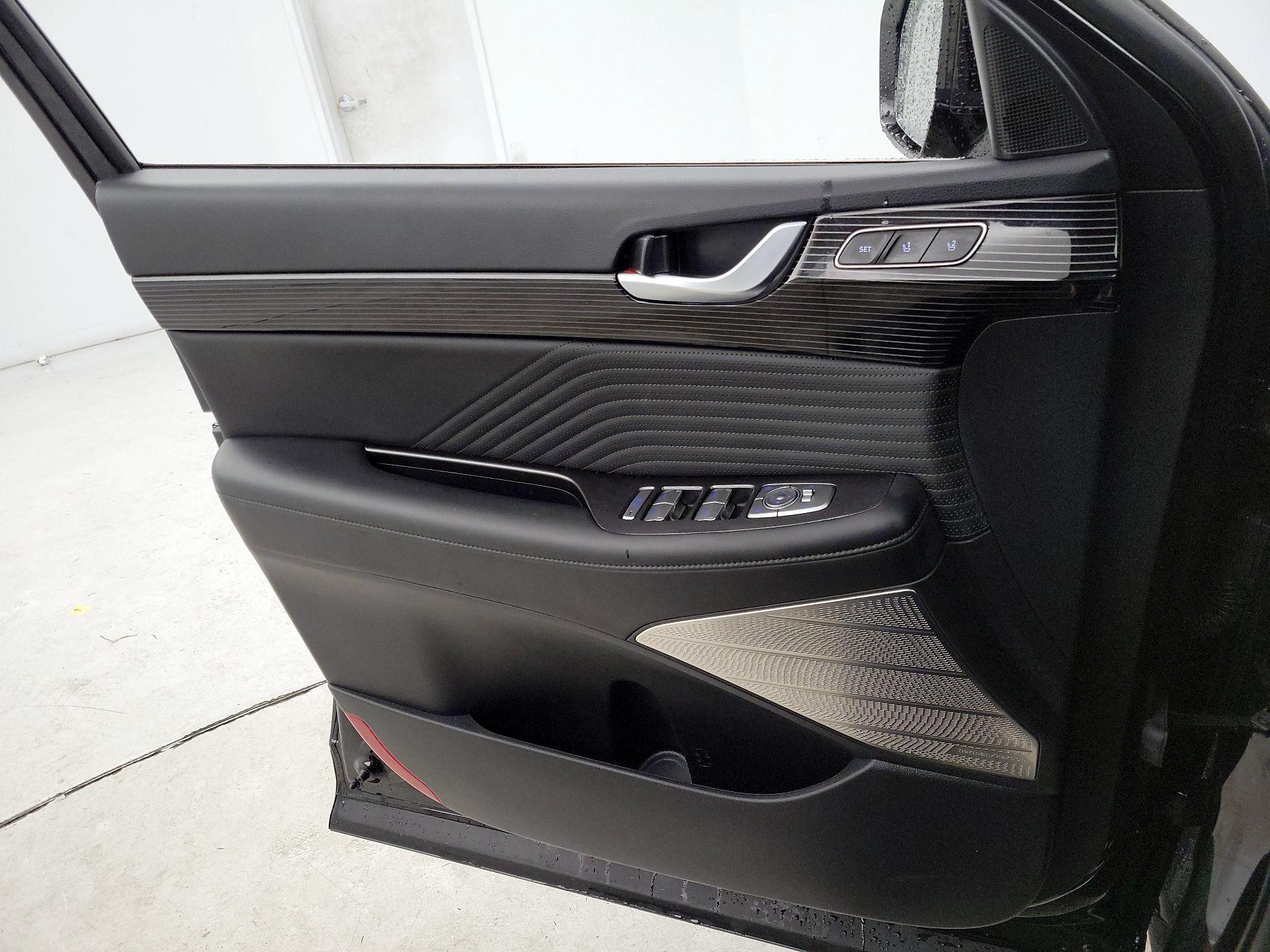 Thumbnail: 2025 Hyundai Palisade - 12