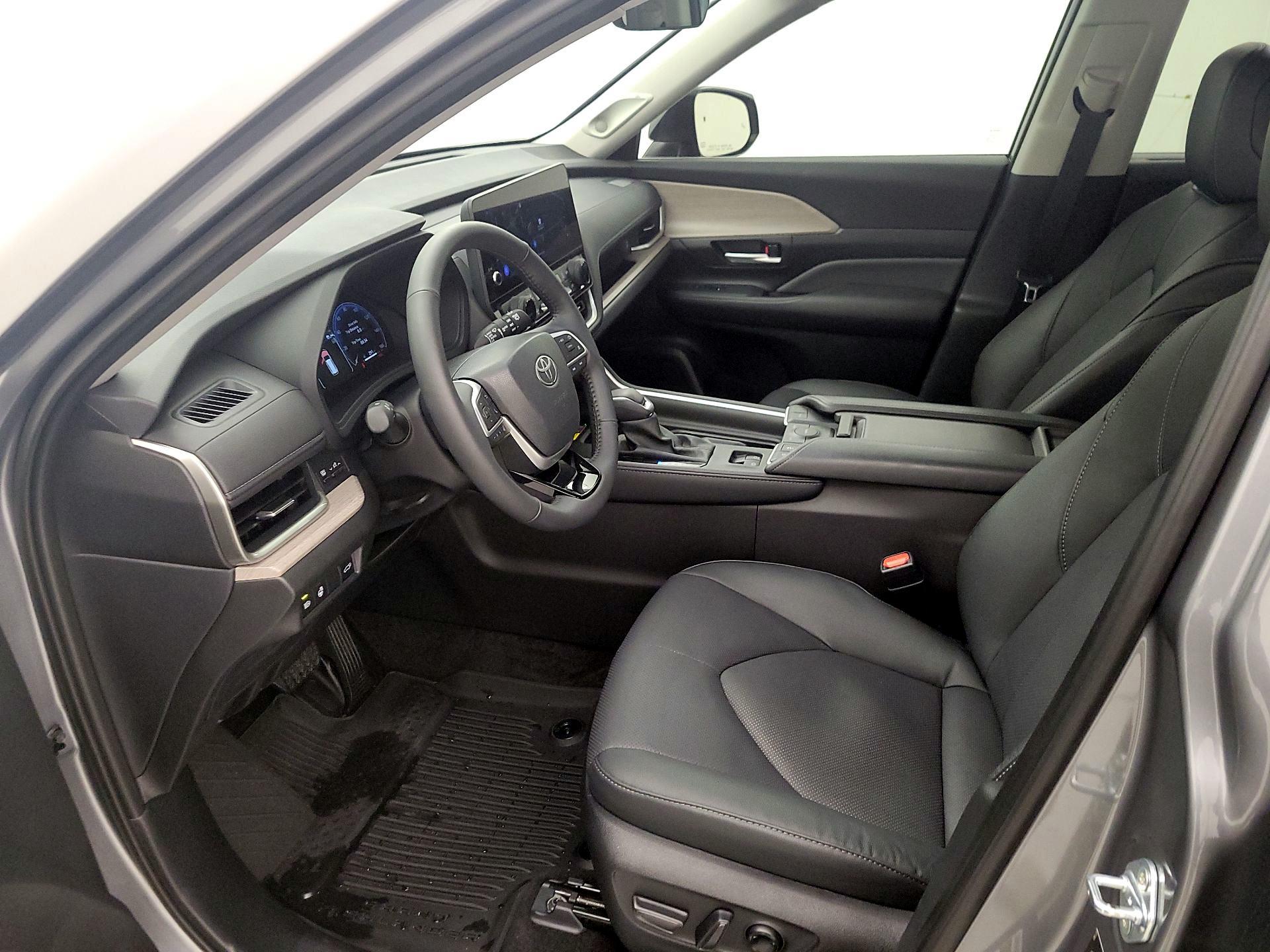 Thumbnail: 2025 Toyota Grand Highlander - 11