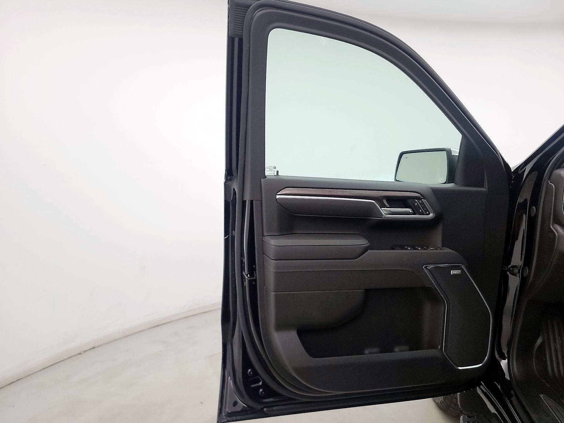 Thumbnail: 2025 Chevrolet Silverado 1500 - 12