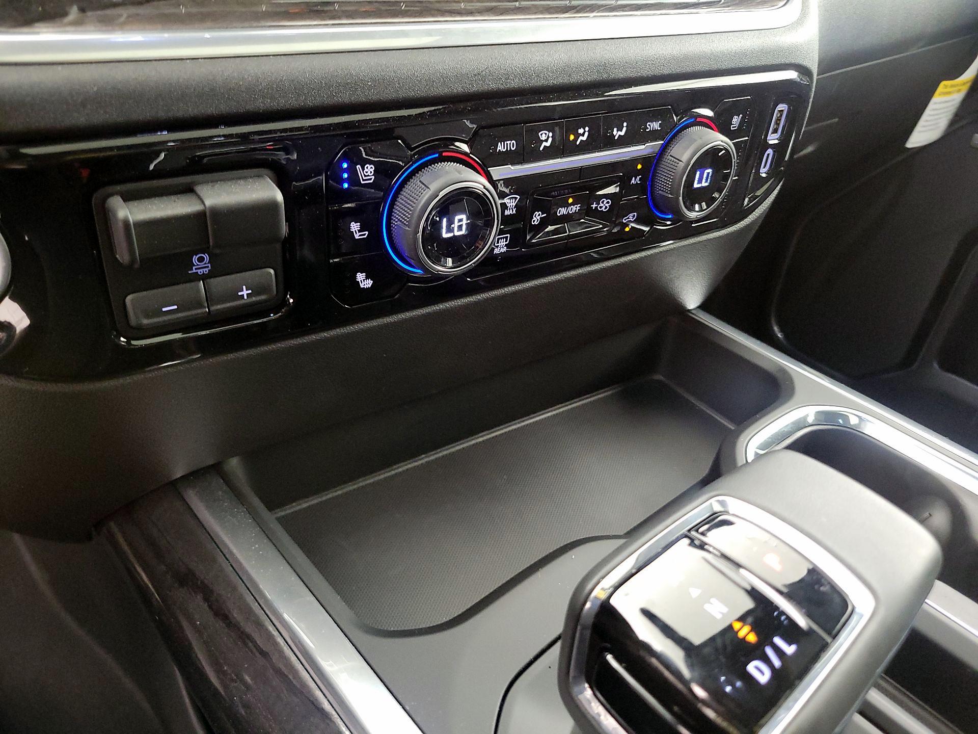 Thumbnail: 2025 Chevrolet Silverado 1500 - 17