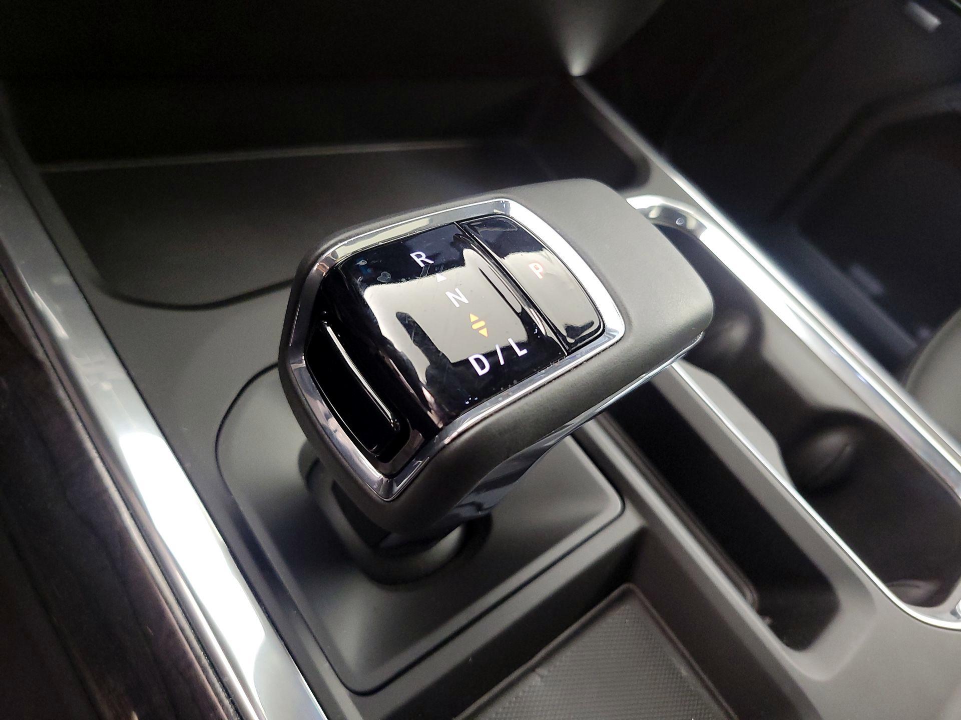 Thumbnail: 2025 Chevrolet Silverado 1500 - 18