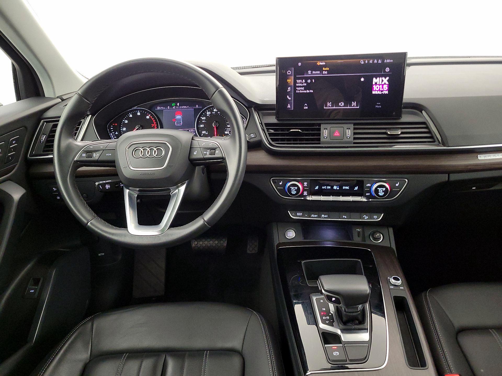 Thumbnail: 2023 Audi Q5 - 10