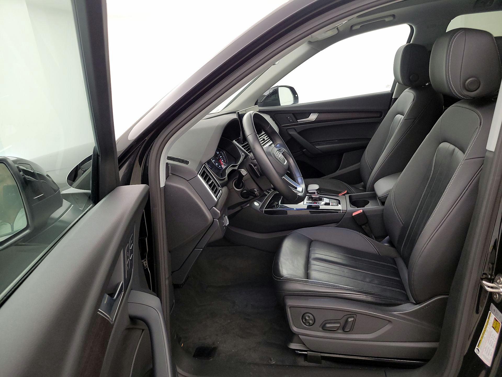 Thumbnail: 2023 Audi Q5 - 11