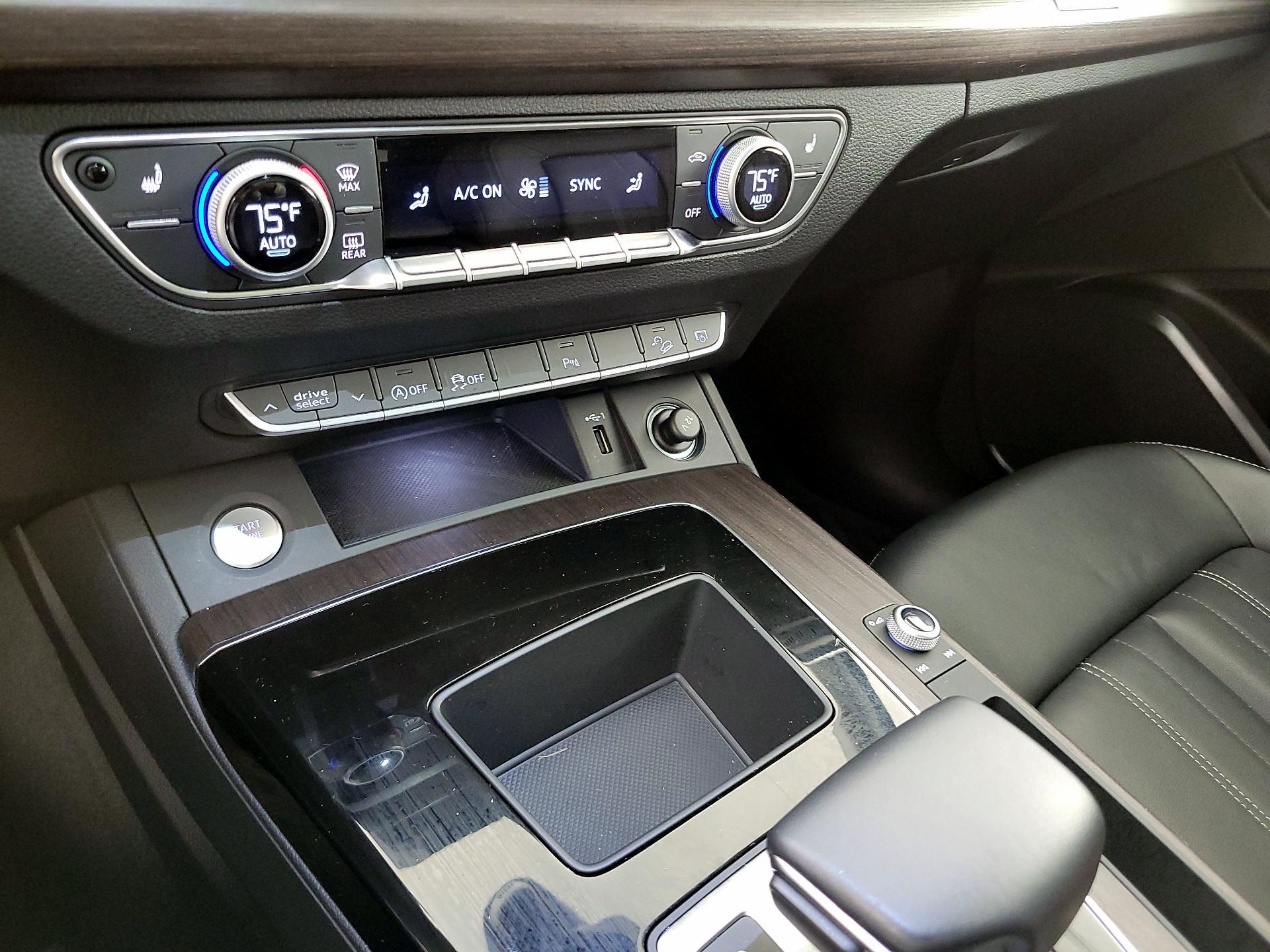 Thumbnail: 2023 Audi Q5 - 16