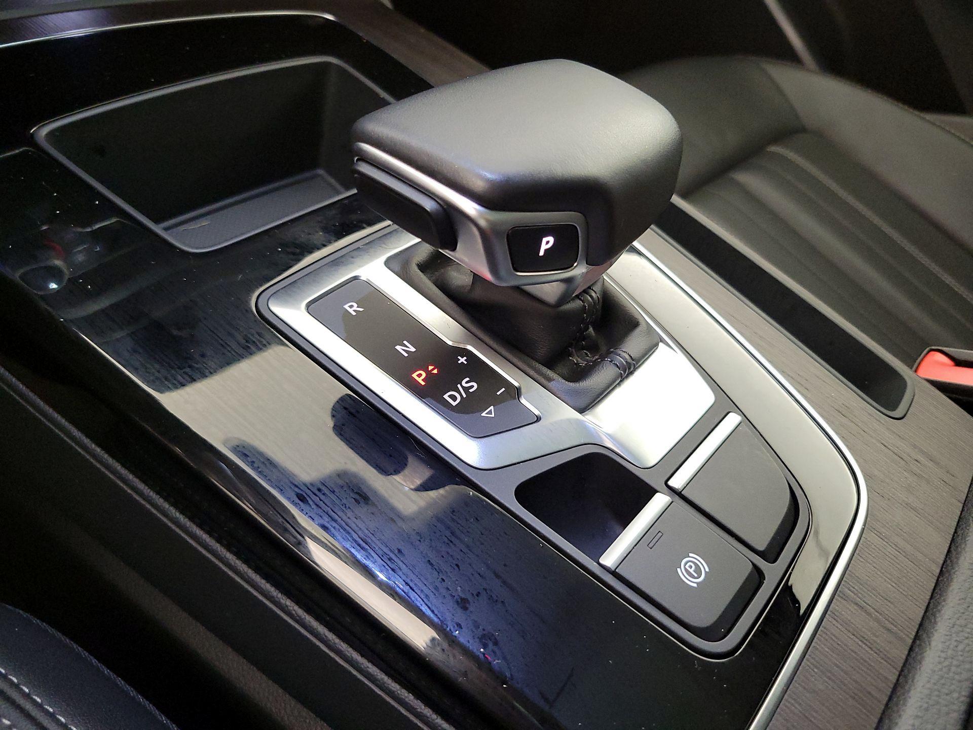 Thumbnail: 2023 Audi Q5 - 17