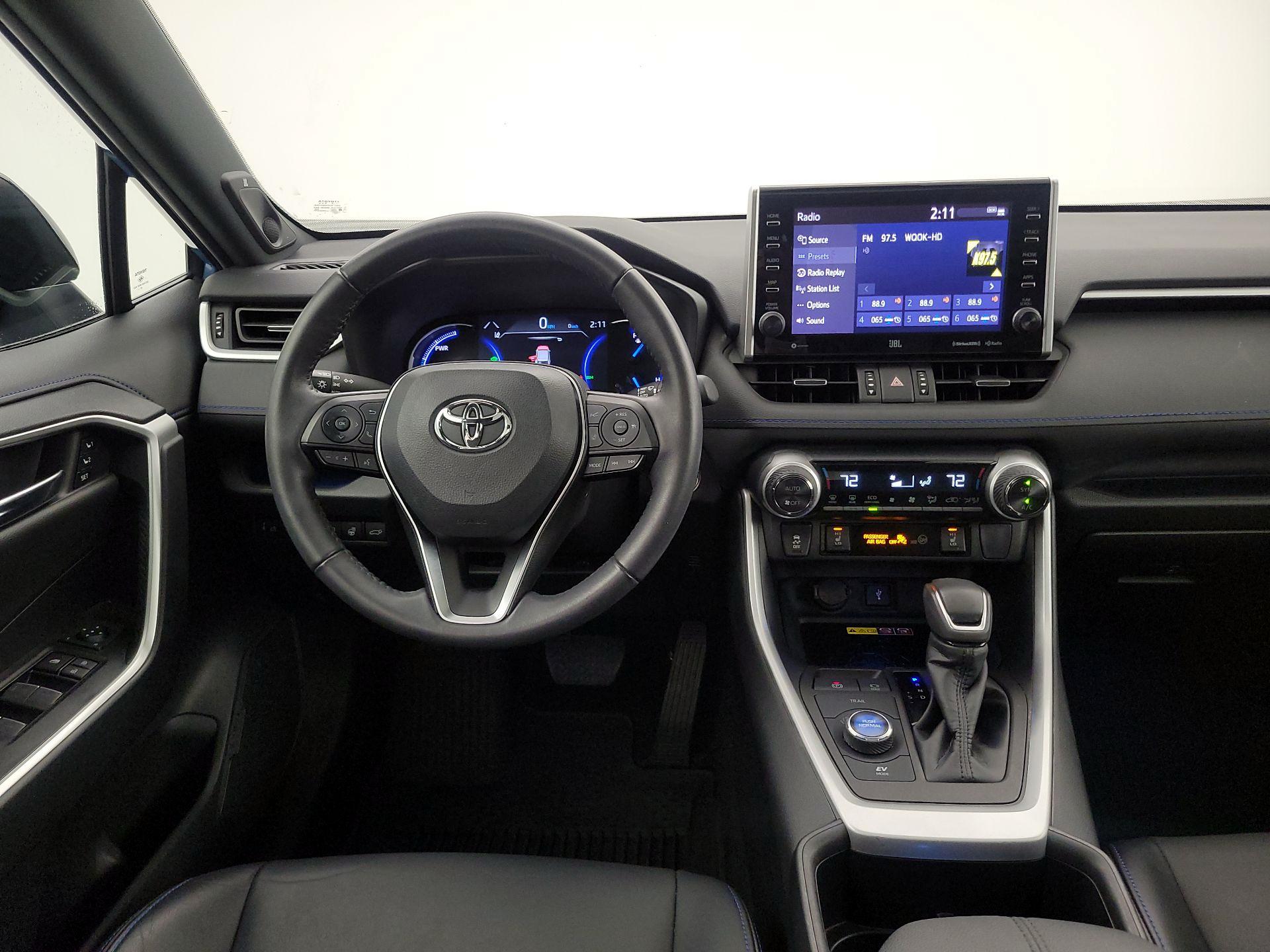 Thumbnail: 2022 Toyota RAV4 - 10