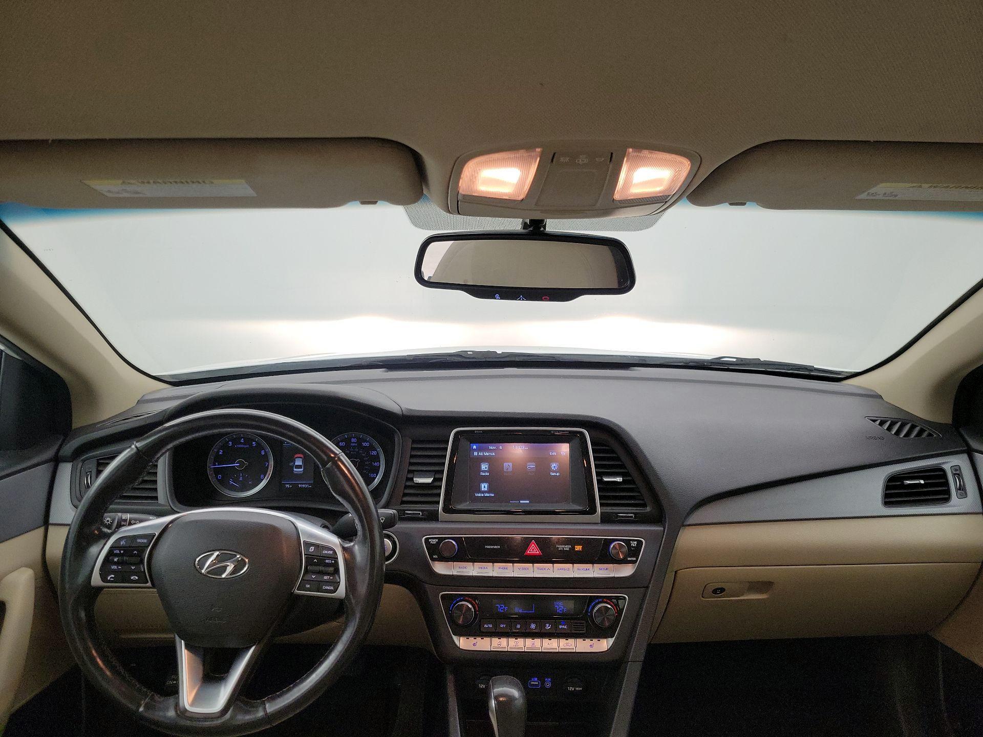 Thumbnail: 2019 Hyundai Sonata - 9