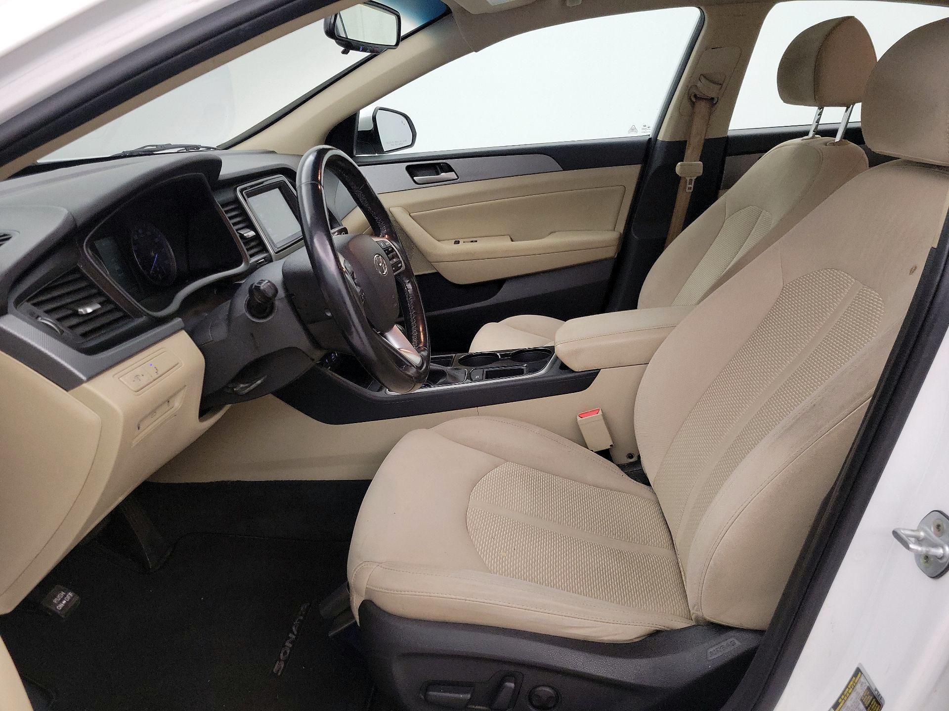 Thumbnail: 2019 Hyundai Sonata - 11