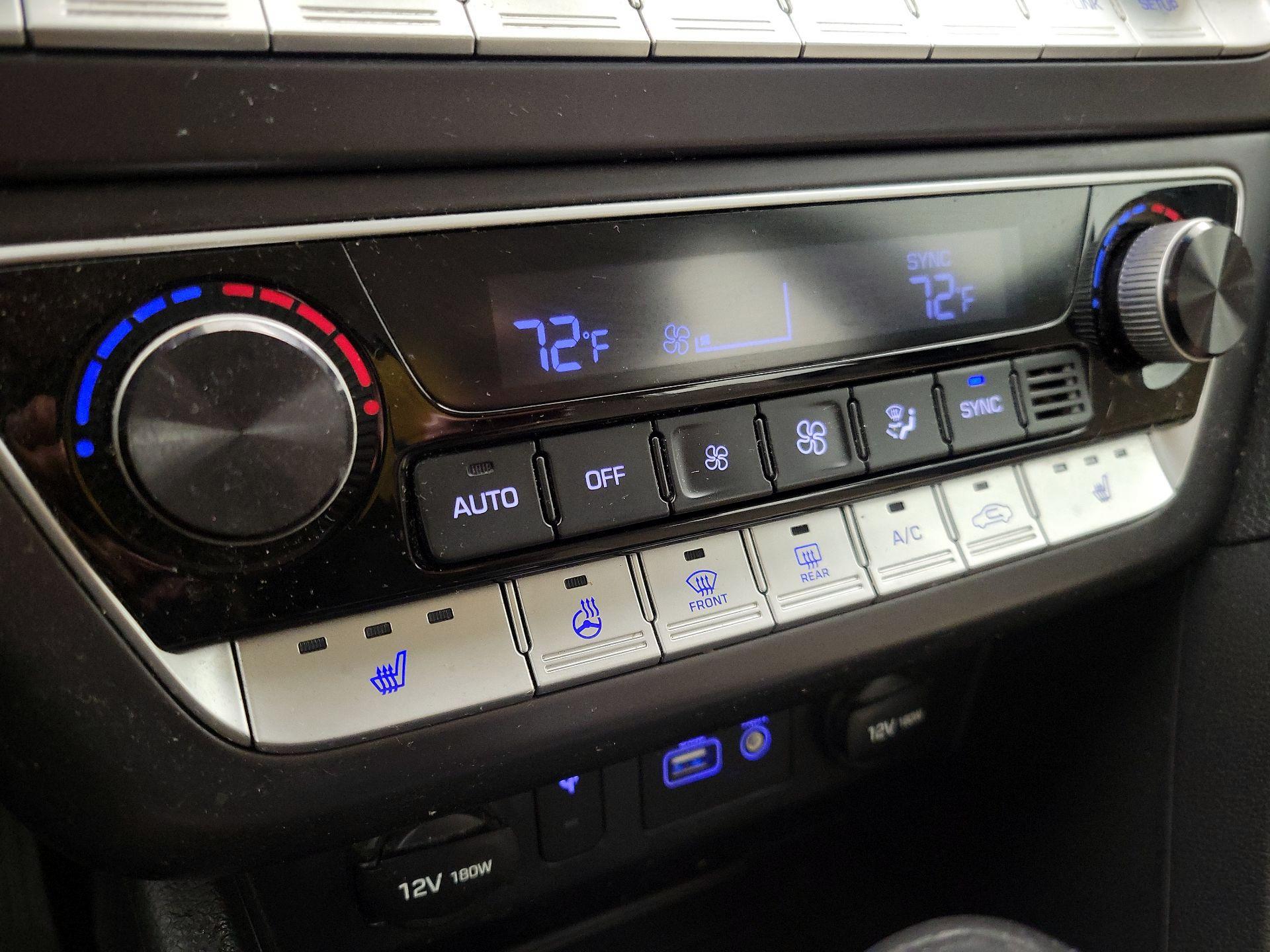 Thumbnail: 2019 Hyundai Sonata - 16