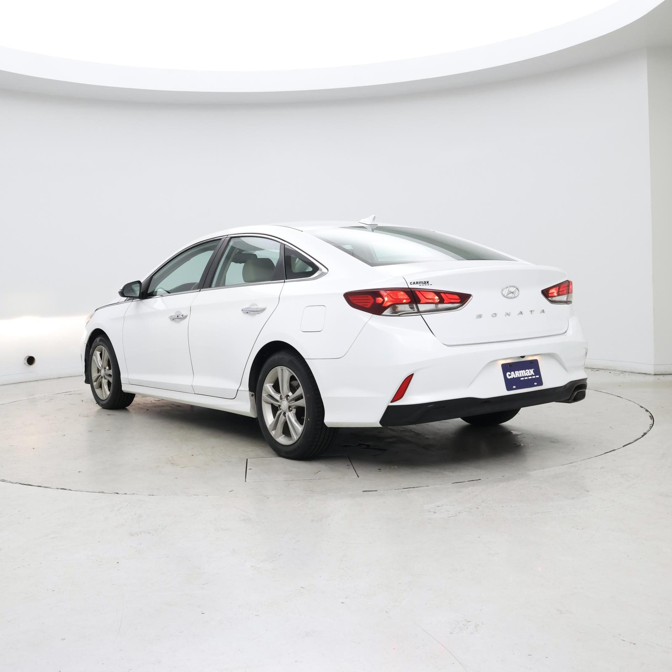 Thumbnail: 2019 Hyundai Sonata - 2