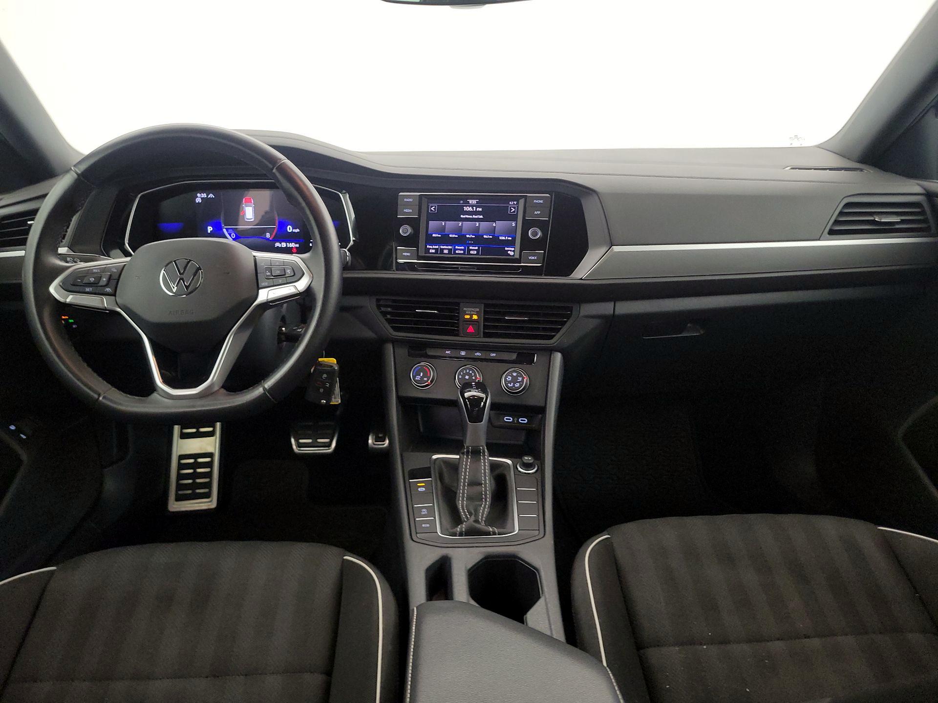 Thumbnail: 2023 Volkswagen Jetta - 9