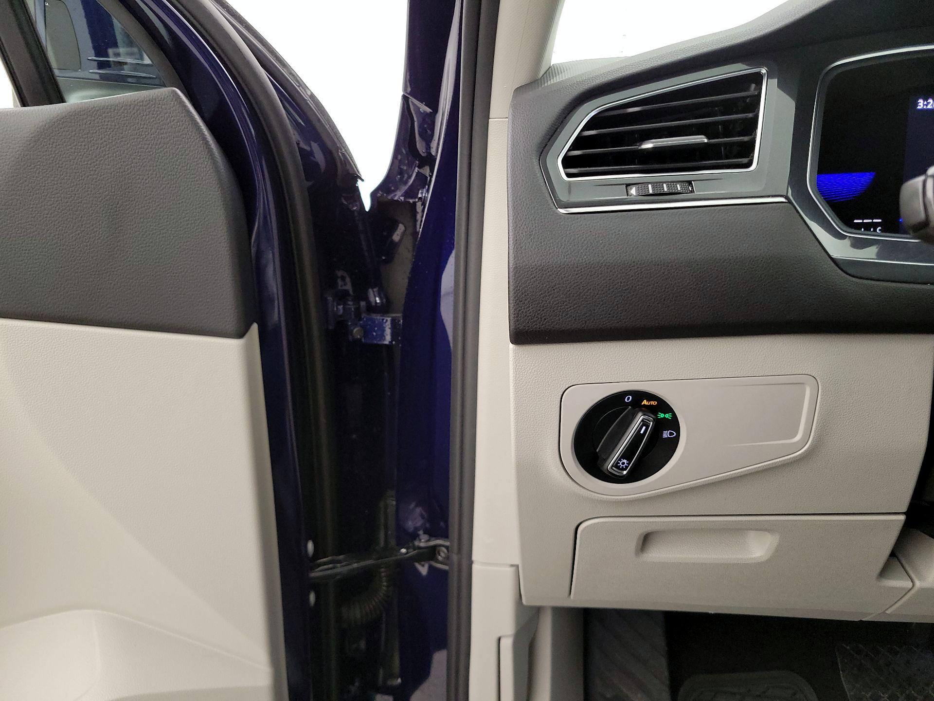 Thumbnail: 2023 Volkswagen Tiguan - 13