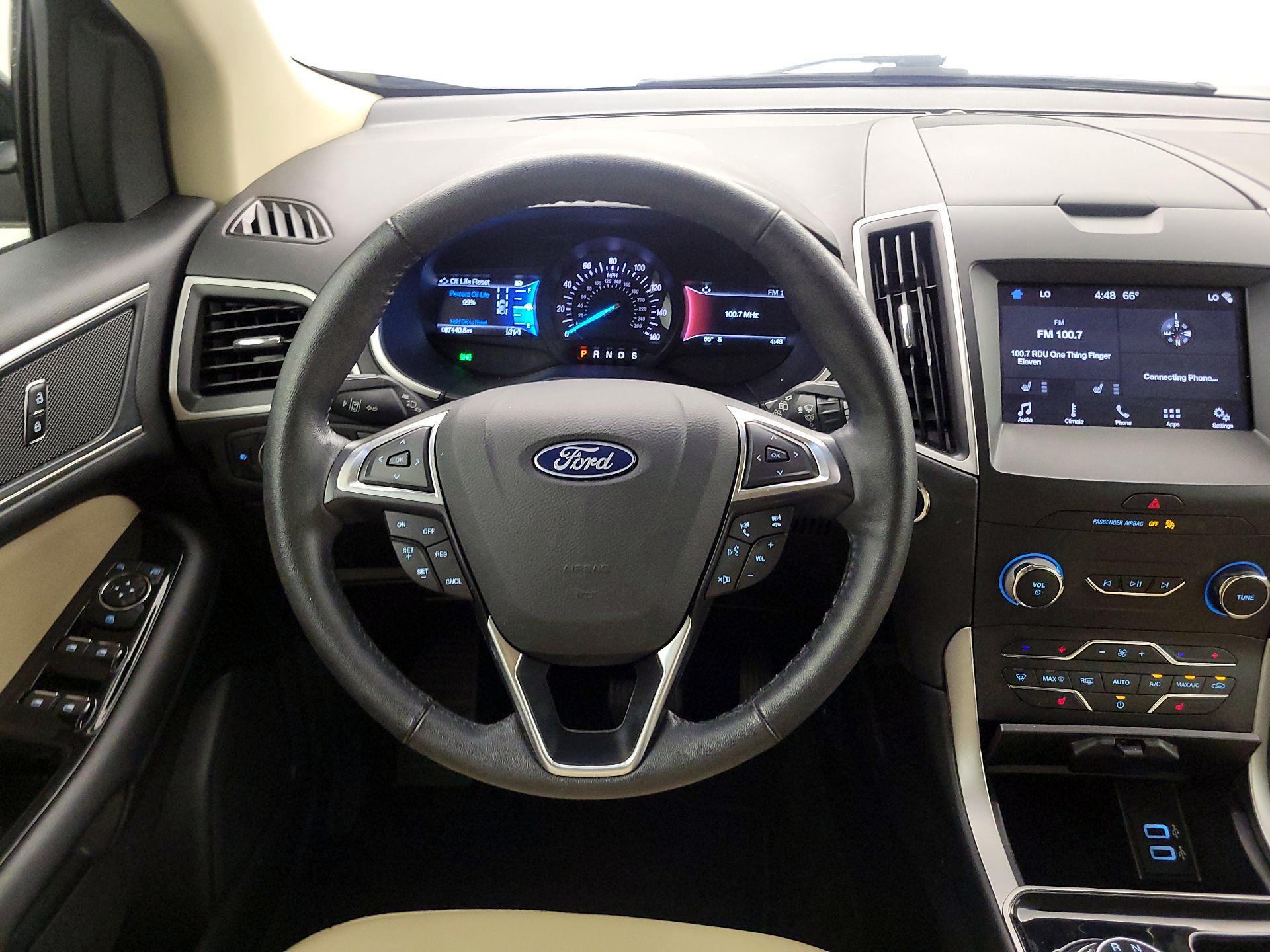 Thumbnail: 2019 Ford Edge - 10
