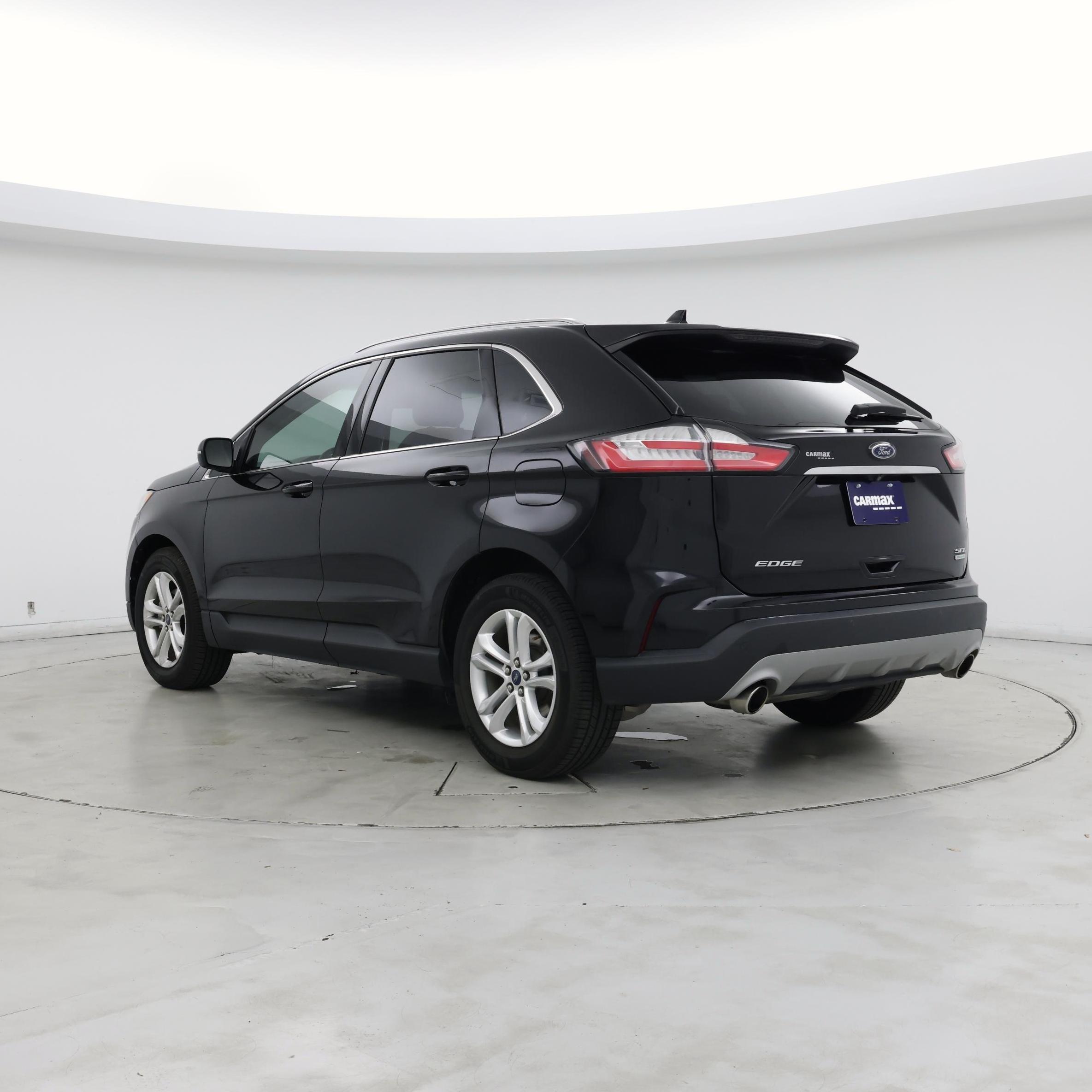 Thumbnail: 2019 Ford Edge - 2