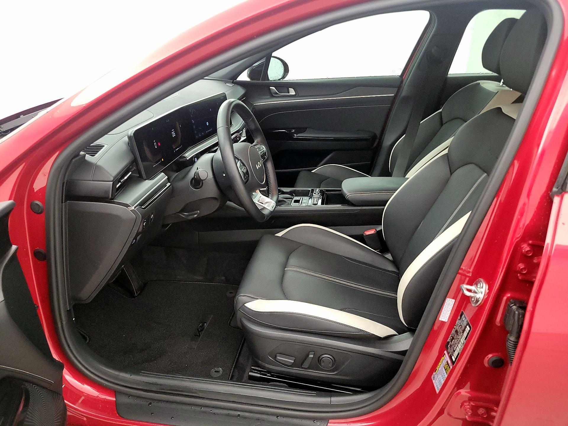 Thumbnail: 2025 Kia K5 - 11