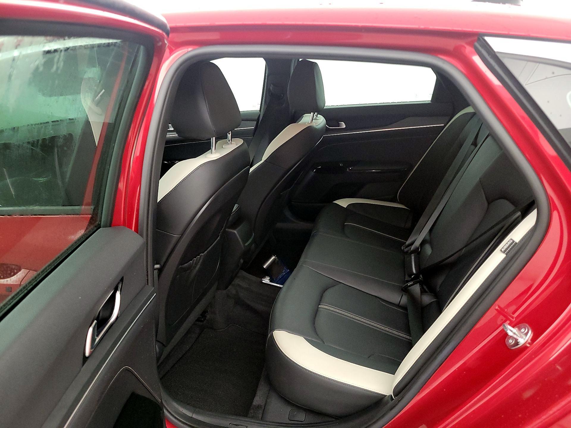 Thumbnail: 2025 Kia K5 - 20