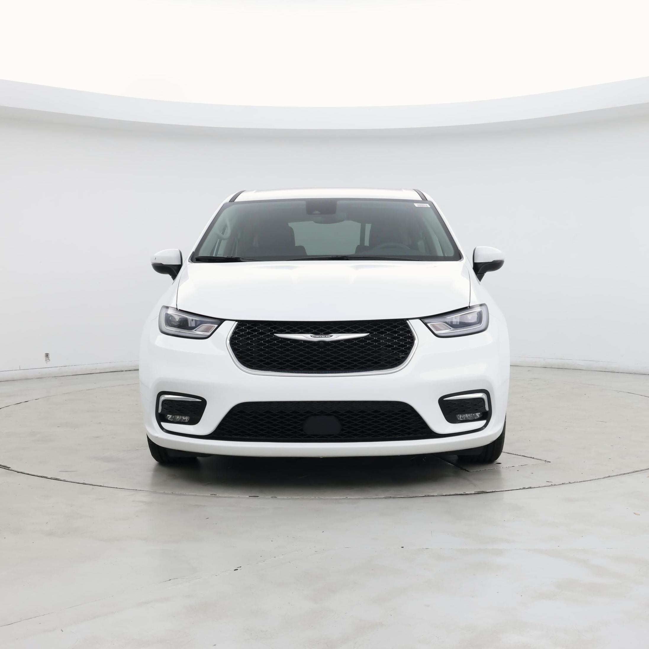 Thumbnail: 2023 Chrysler Pacifica - 5