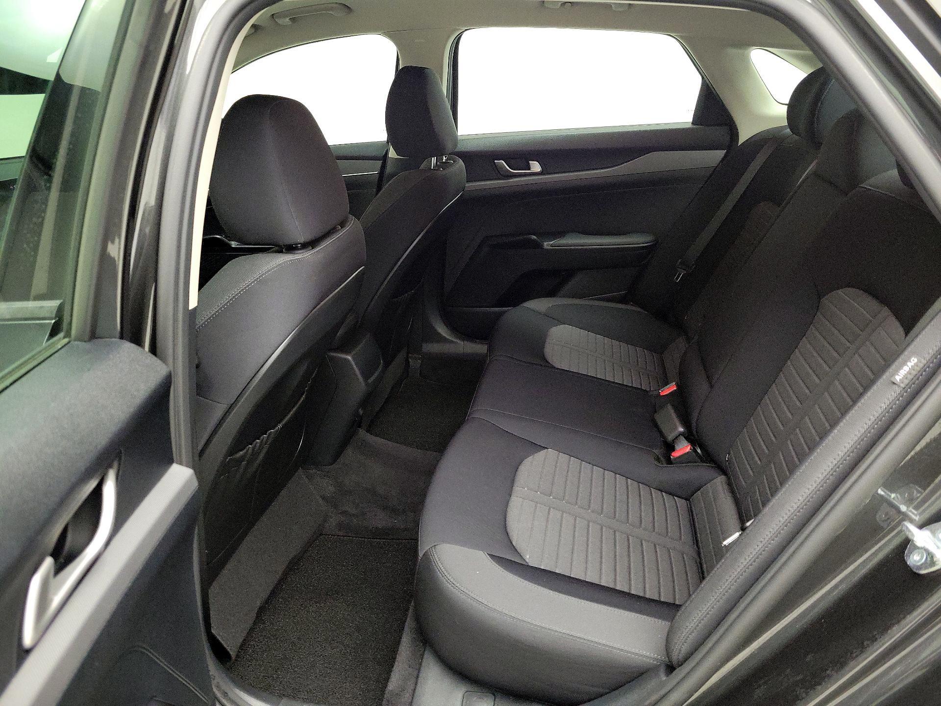 Thumbnail: 2025 Kia K5 - 19