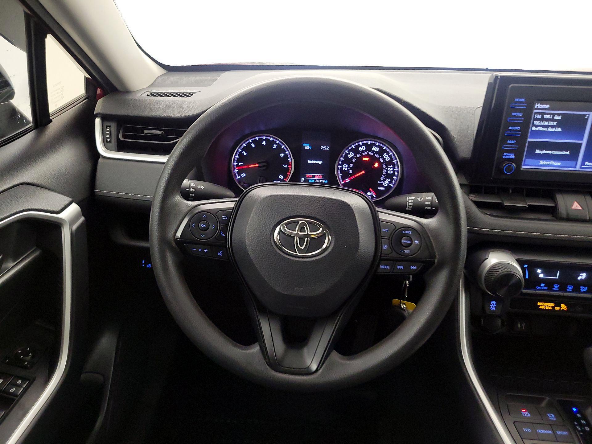 Thumbnail: 2019 Toyota RAV4 - 10