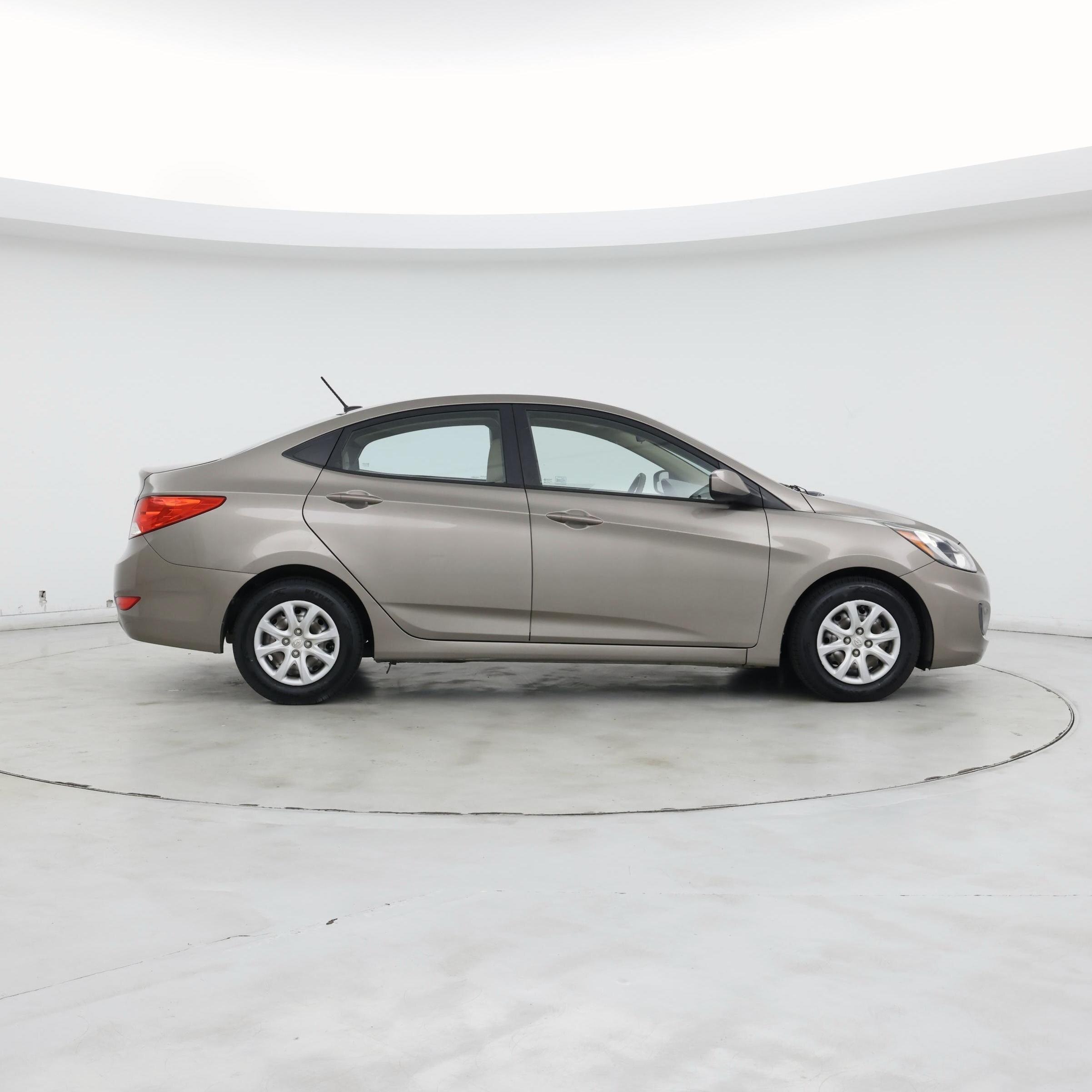 Thumbnail: 2014 Hyundai Accent - 7