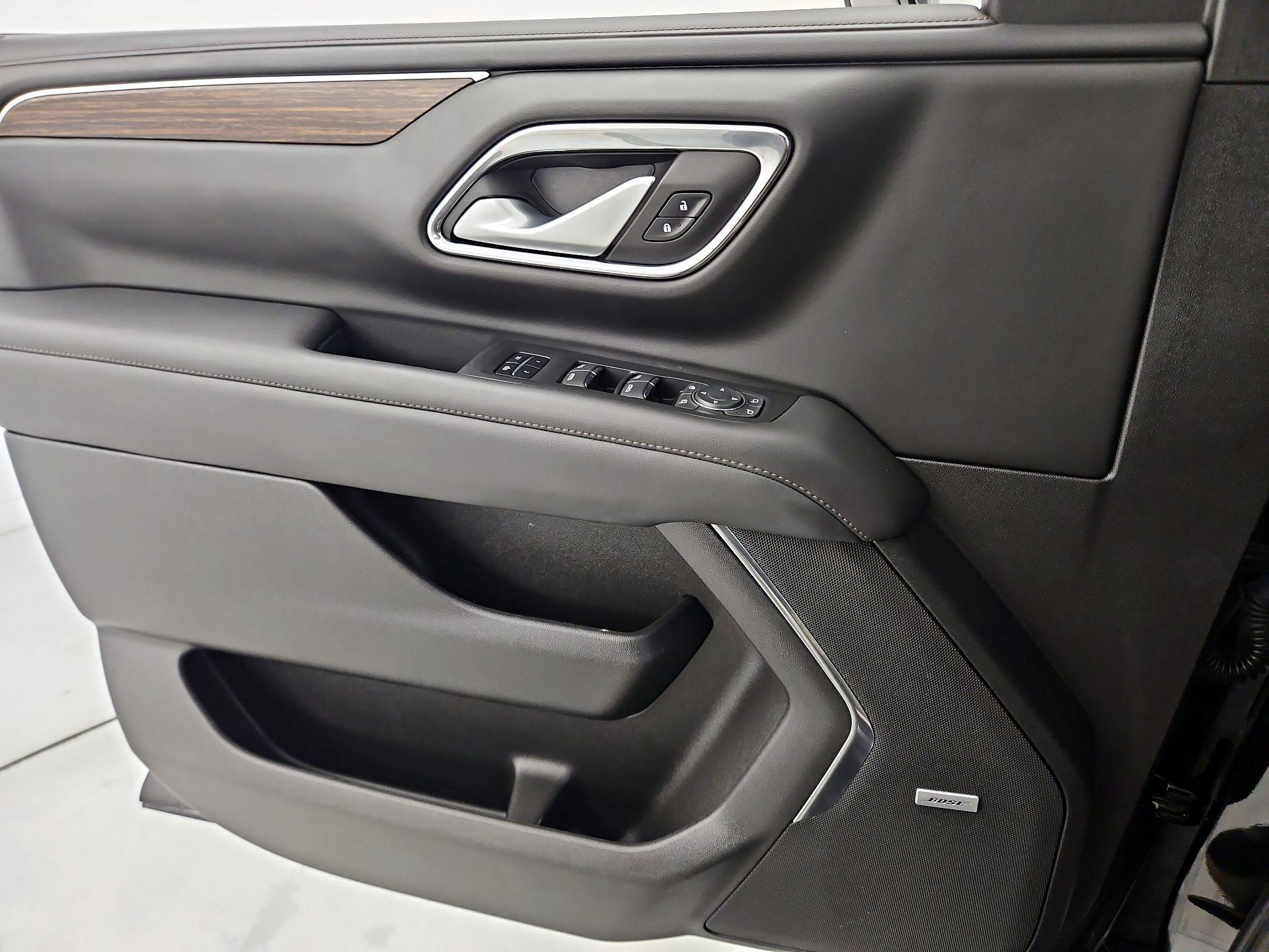 Thumbnail: 2022 Chevrolet Tahoe - 12