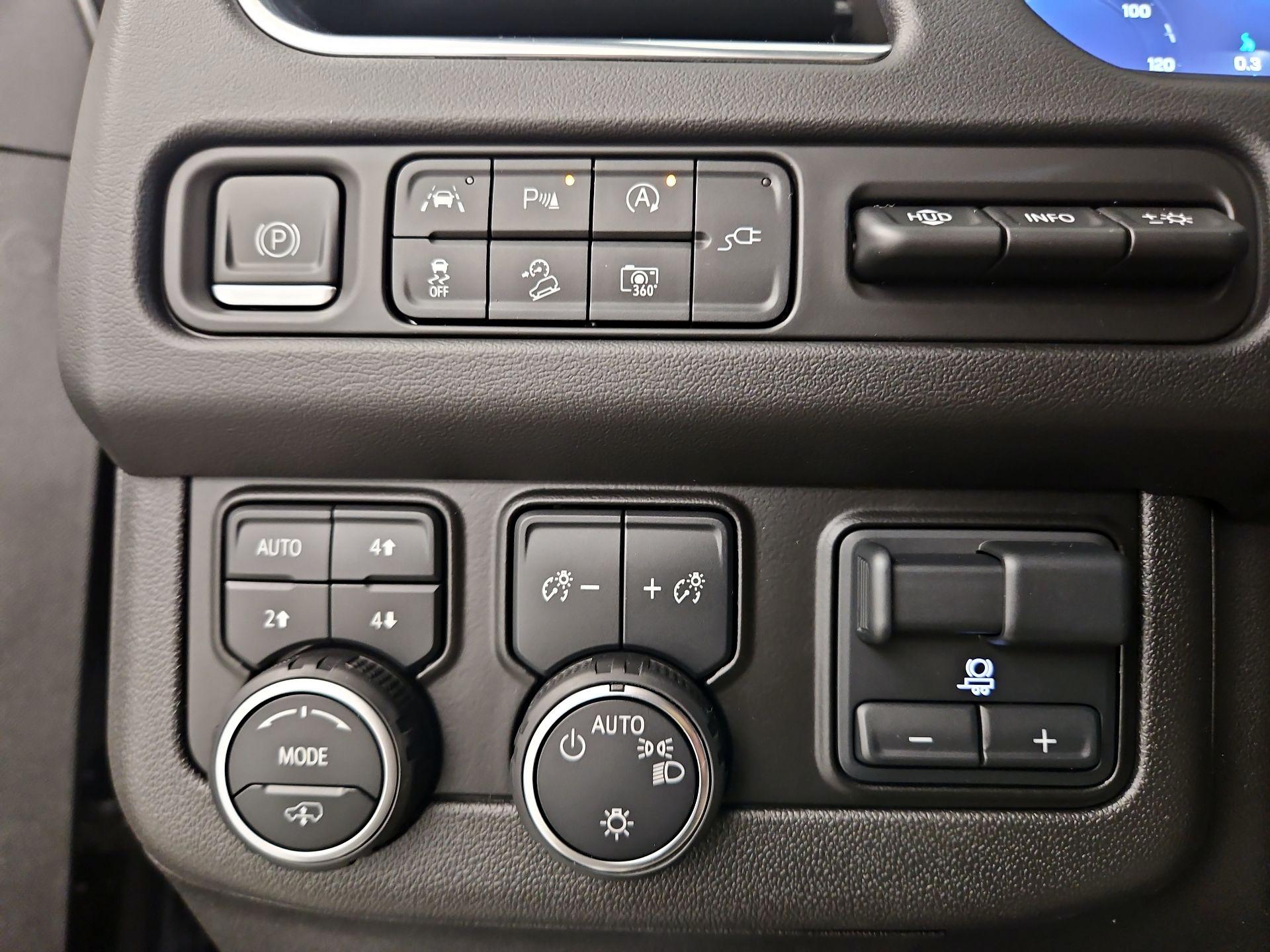 Thumbnail: 2022 Chevrolet Tahoe - 13