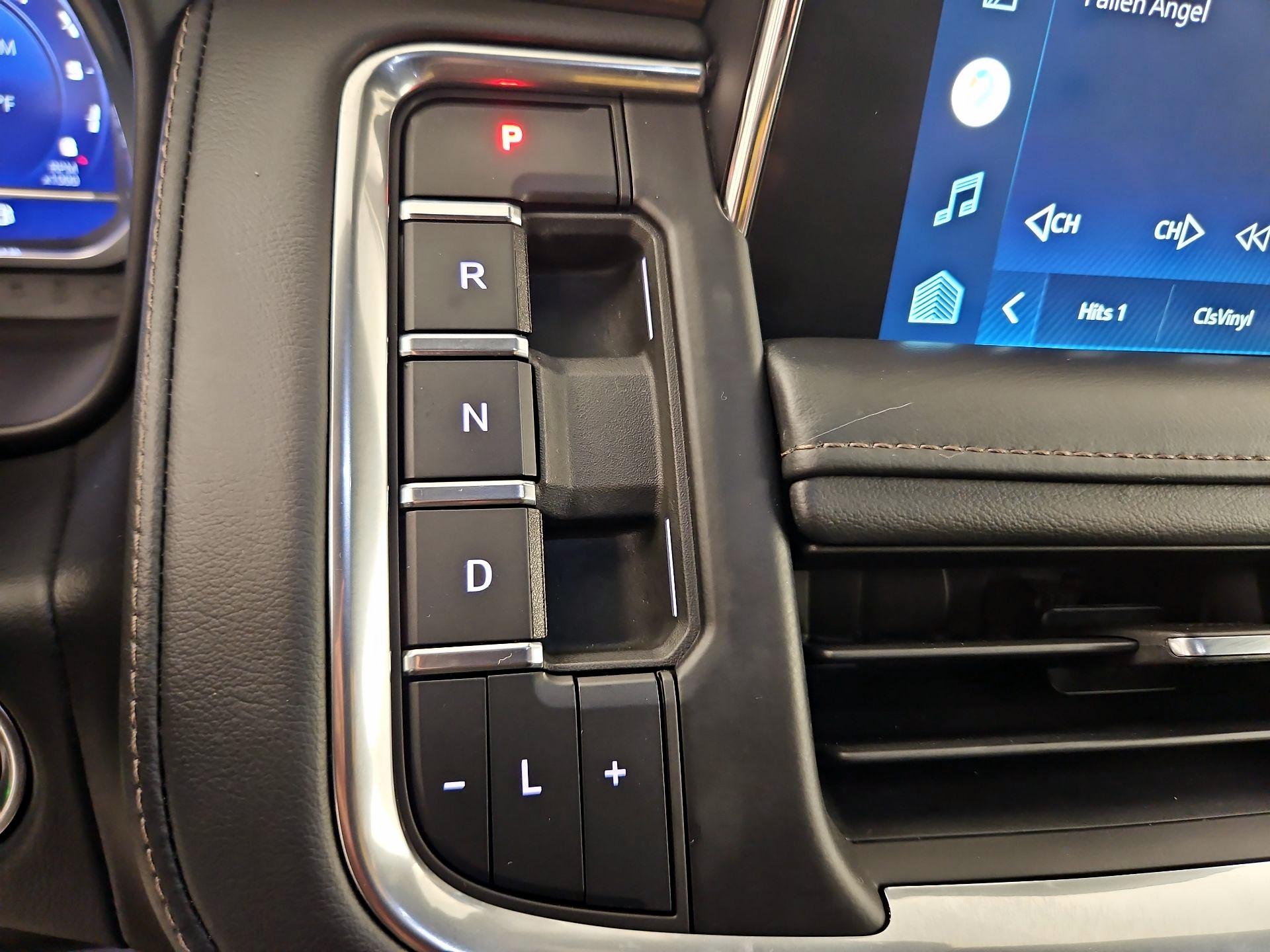 Thumbnail: 2022 Chevrolet Tahoe - 17