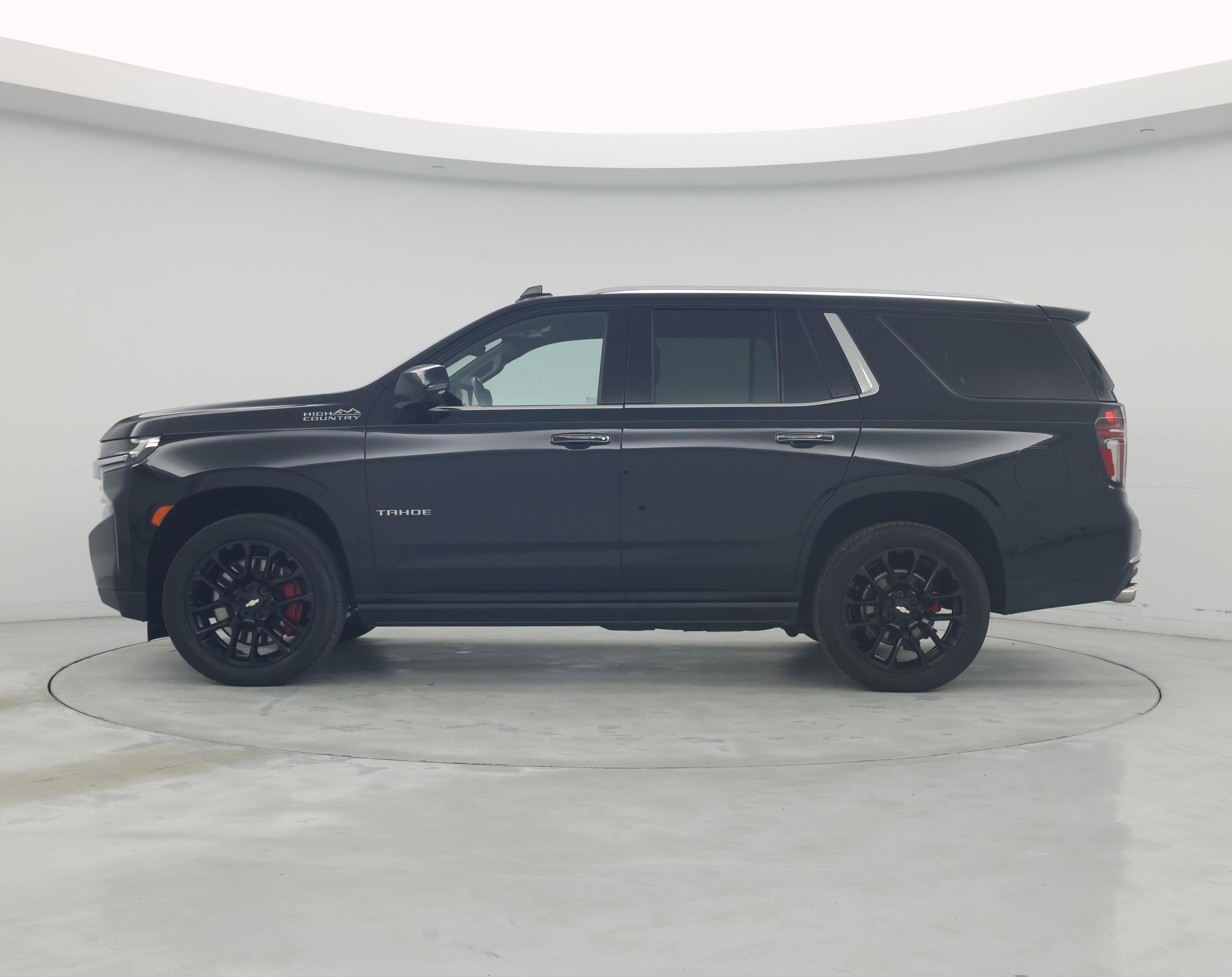 Thumbnail: 2022 Chevrolet Tahoe - 3