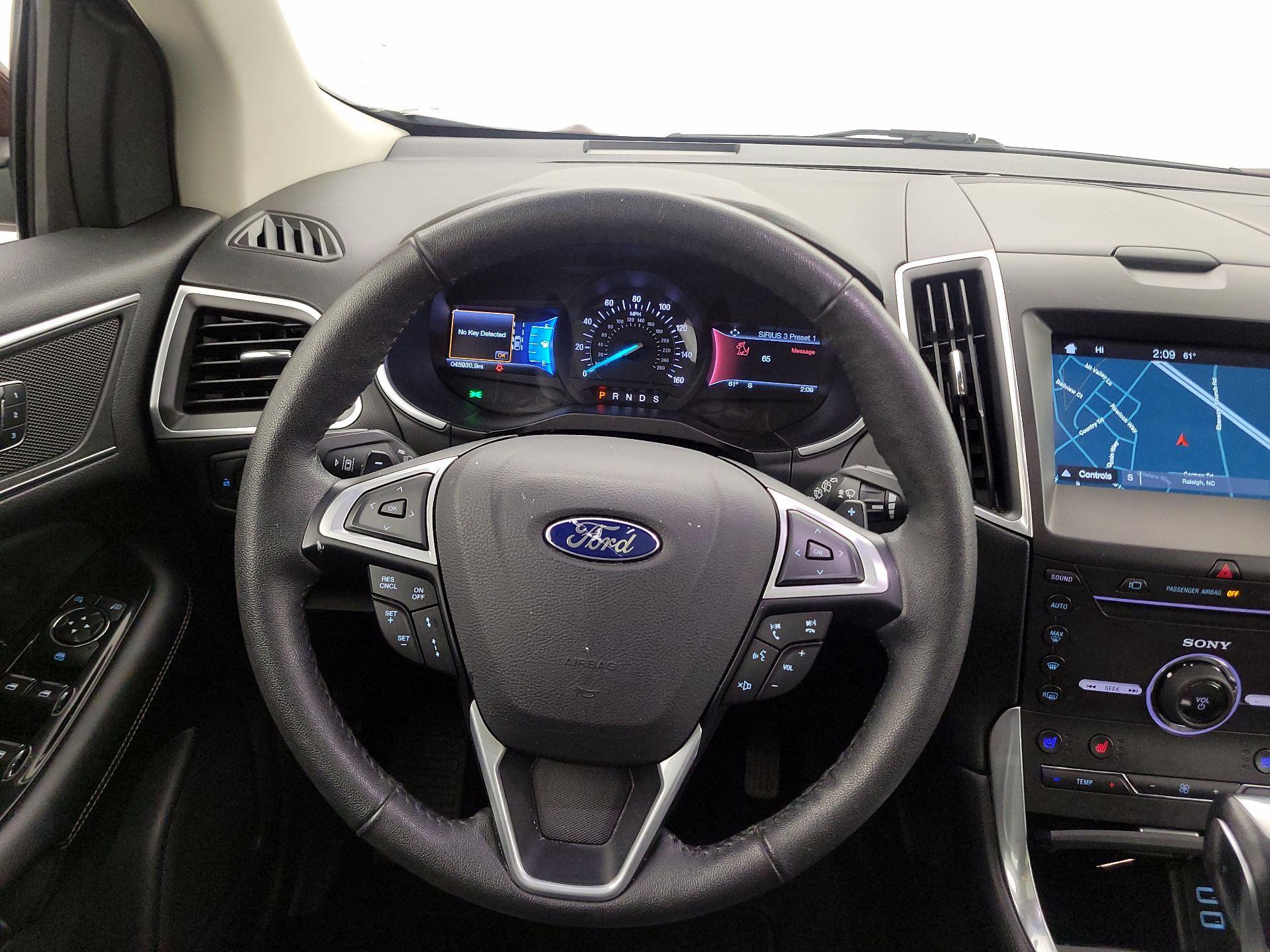Thumbnail: 2016 Ford Edge - 10