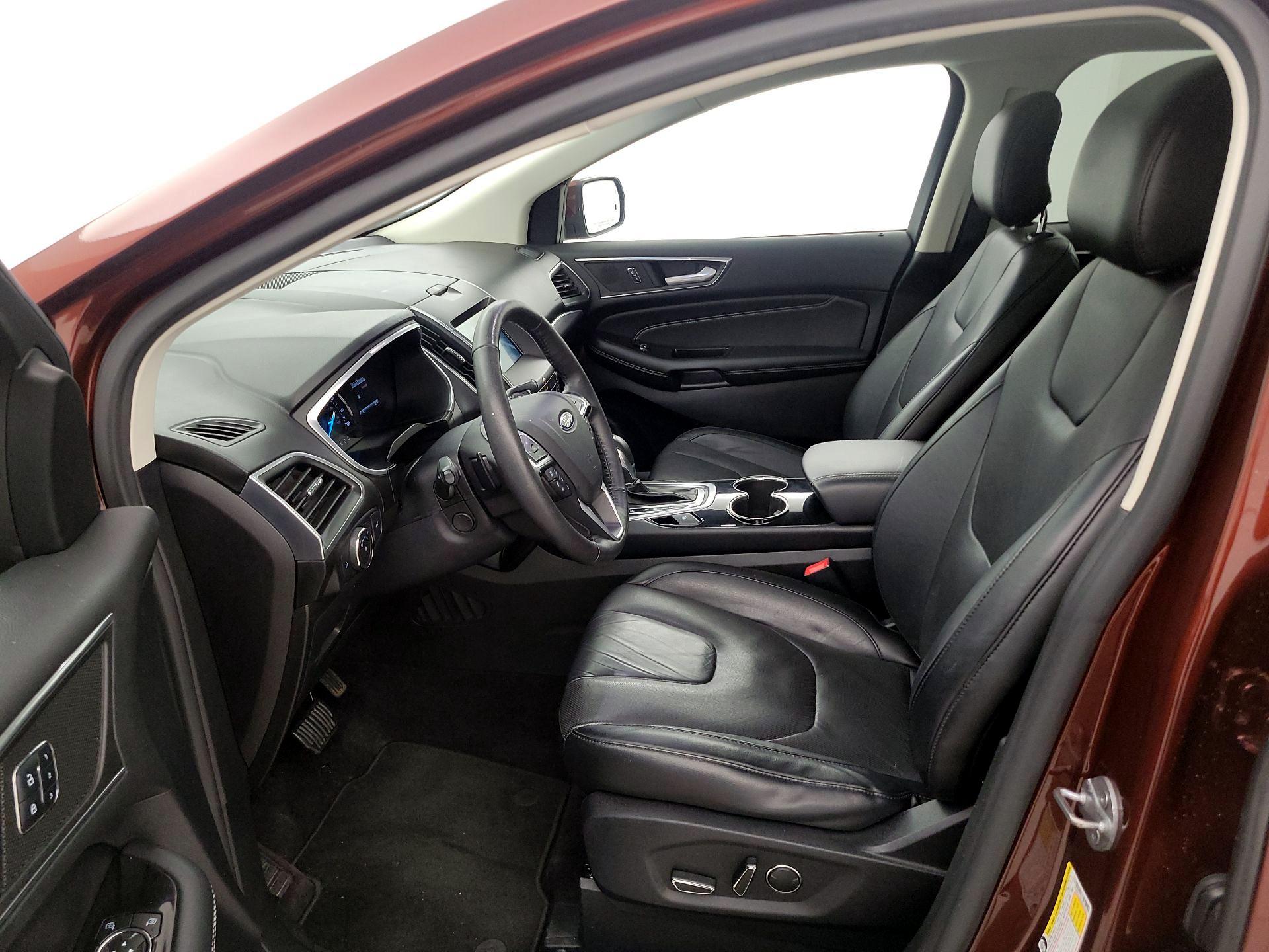 Thumbnail: 2016 Ford Edge - 11