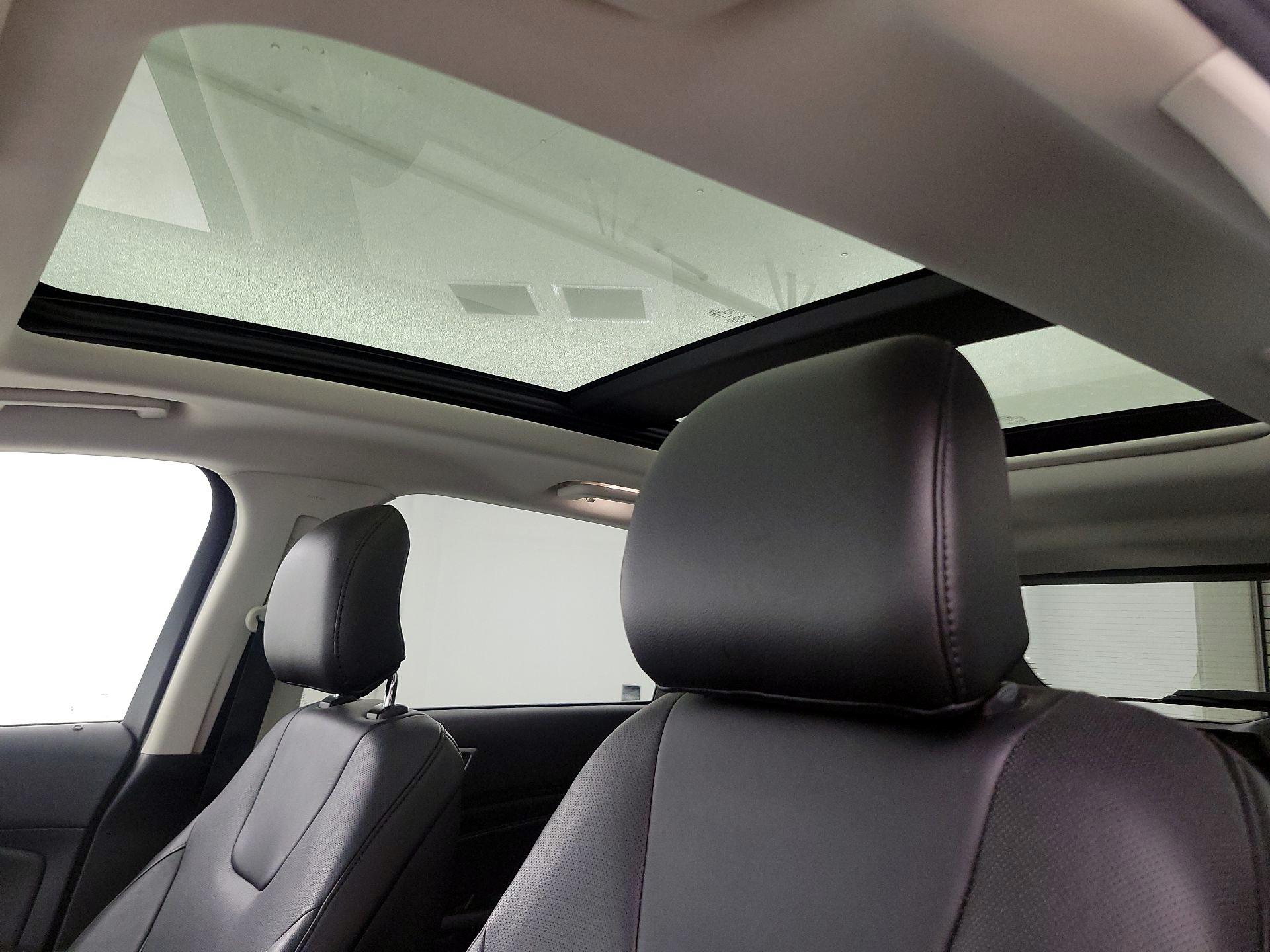 Thumbnail: 2016 Ford Edge - 20