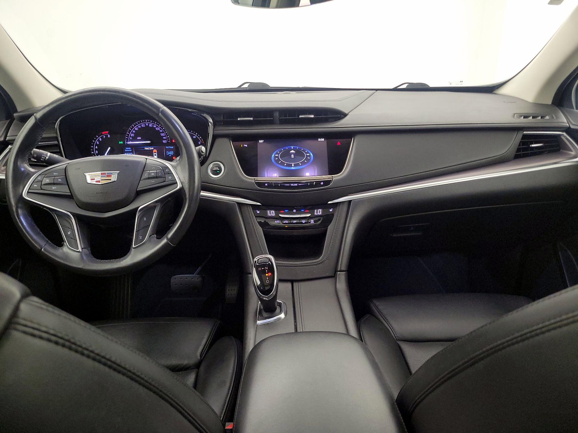 Thumbnail: 2017 Cadillac XT5 - 9