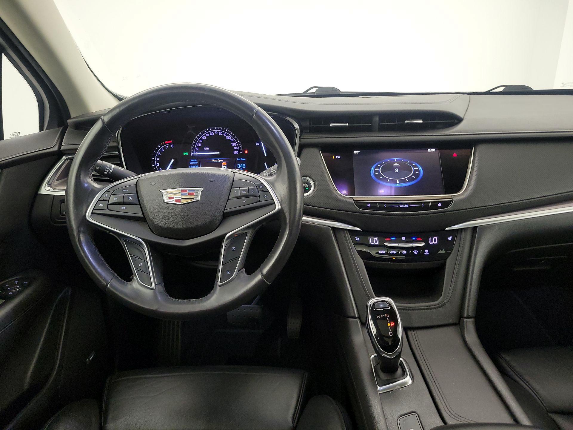 Thumbnail: 2017 Cadillac XT5 - 10