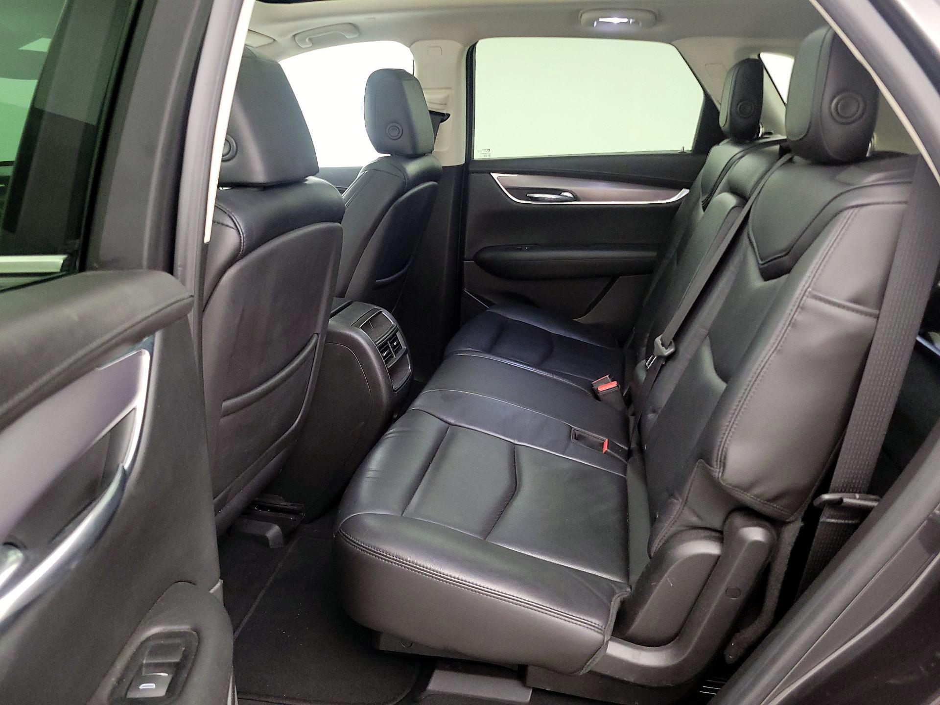 Thumbnail: 2017 Cadillac XT5 - 20