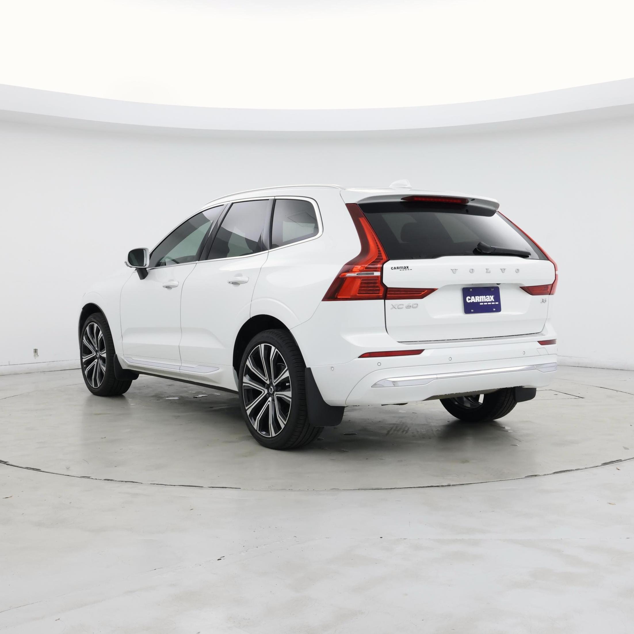 Thumbnail: 2023 Volvo XC60 - 2
