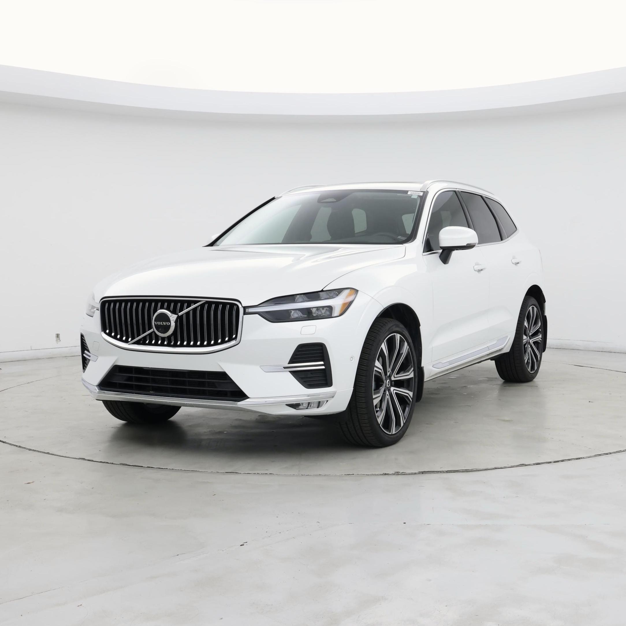 Thumbnail: 2023 Volvo XC60 - 4
